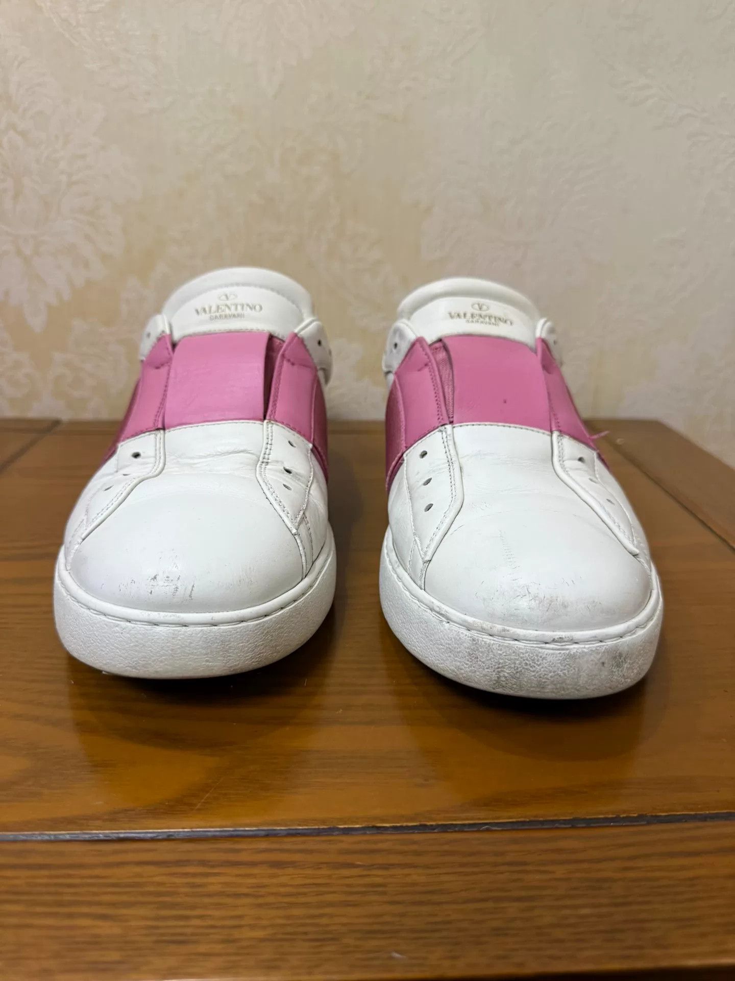 Valentino Valentino Pink Lowtop Sneakers 11 Men Size US 11 / EU 44 - 2 Thumbnail