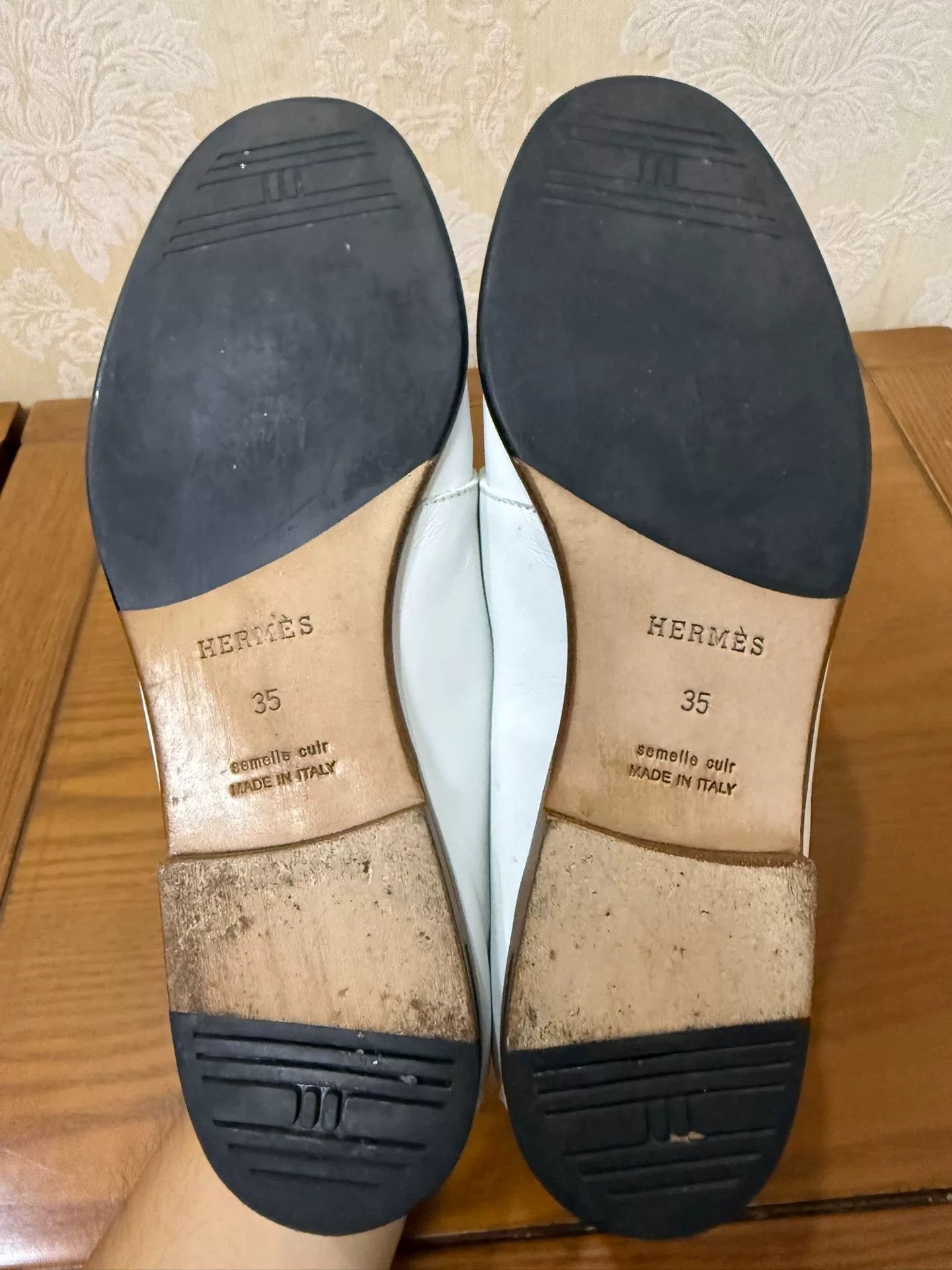 Hermes Hermes White Lowtop Sneakers us_5 Women Size US 5 / IT 35 - 6 Thumbnail