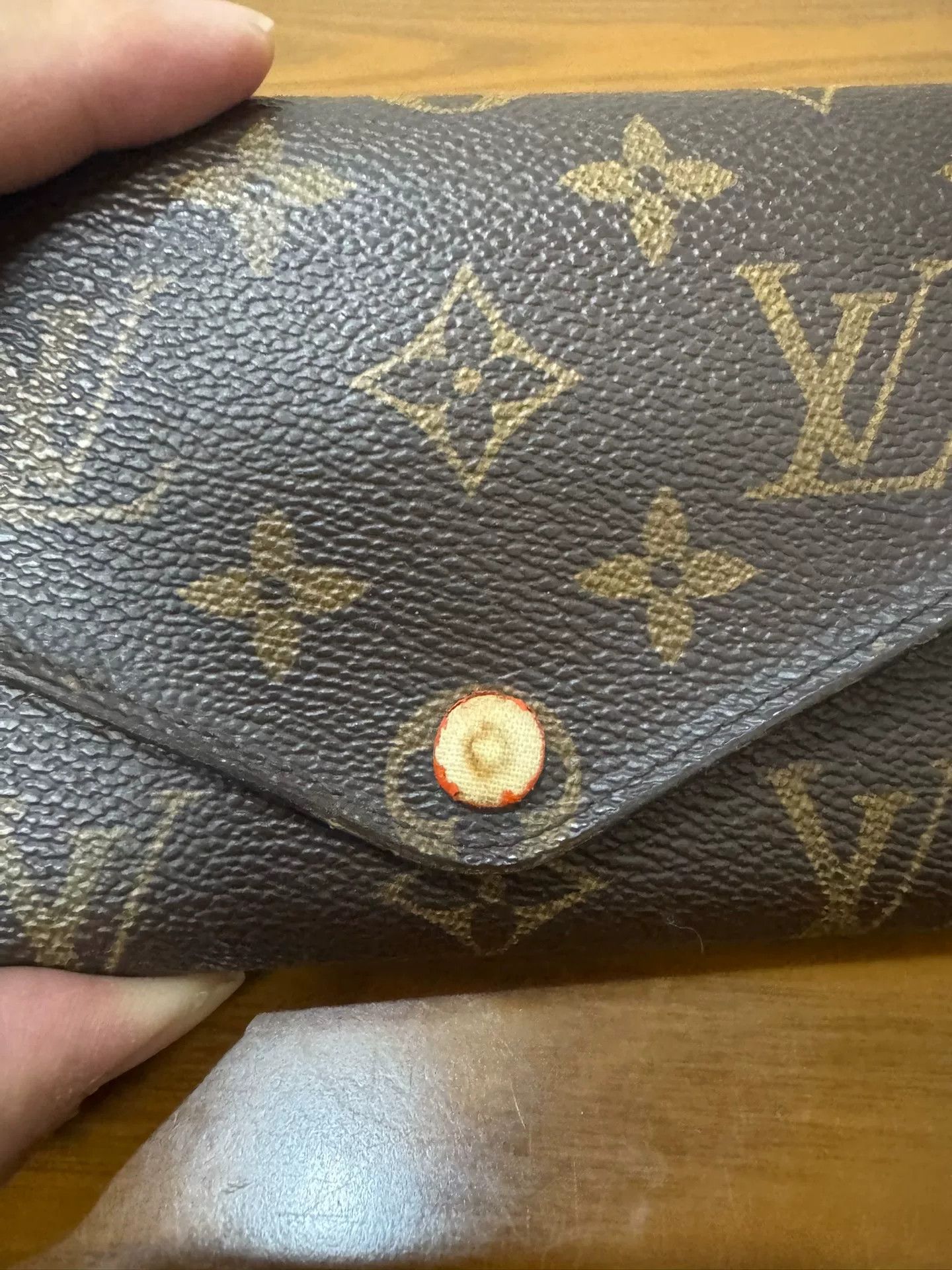 Louis Vuitton Louis Vuitton Gold Bag one size Men Size ONE SIZE - 7 Thumbnail
