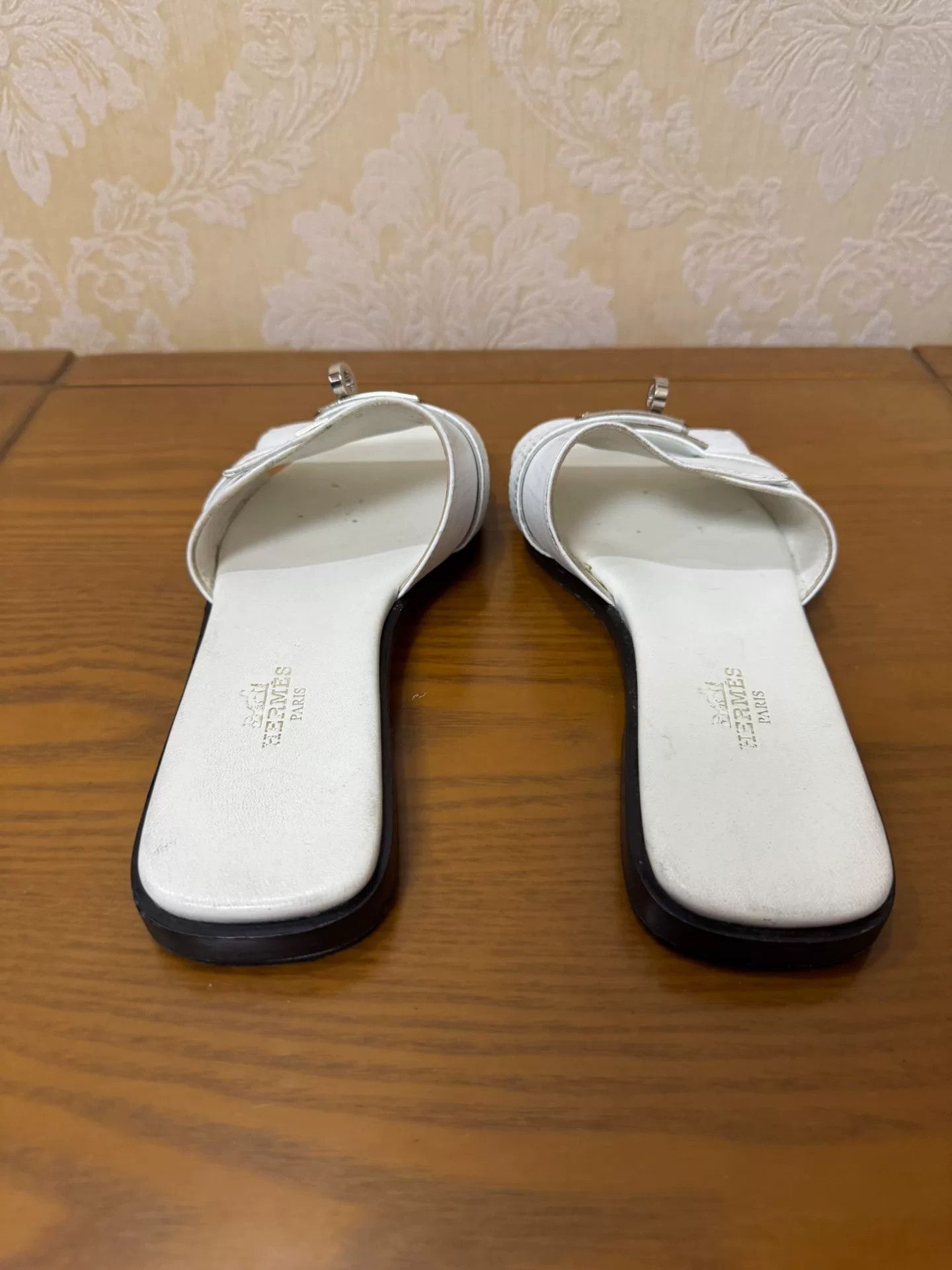 Hermes Hermes White Sandals us_6 Women Size US 6 / IT 36 - 3 Thumbnail