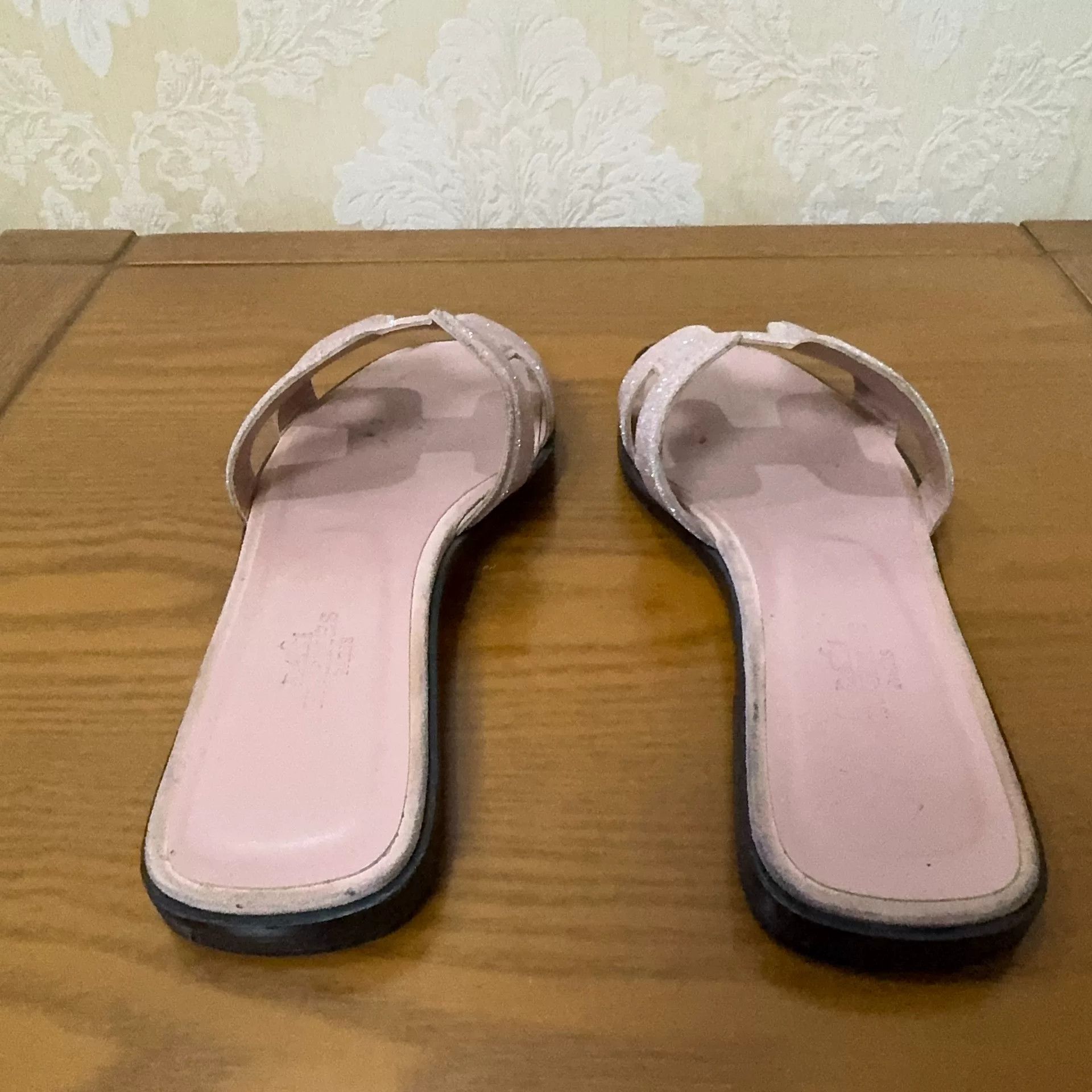 Hermes Hermes Pink Sandals us_6 Women Size US 6 / IT 36 - 3 Thumbnail