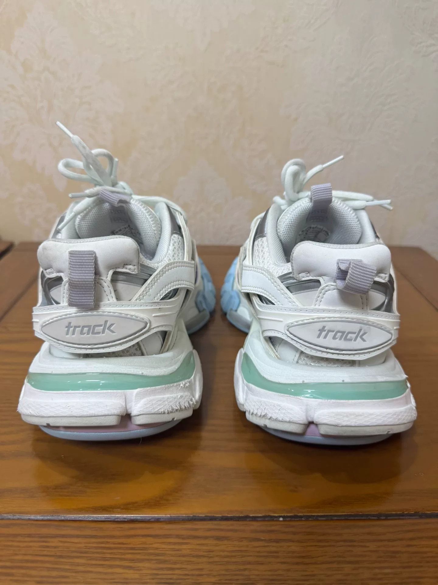 Balenciaga Balenciaga Orange Lowtop Sneakers us_5 Women Size US 5 / IT 35 - 3 Thumbnail