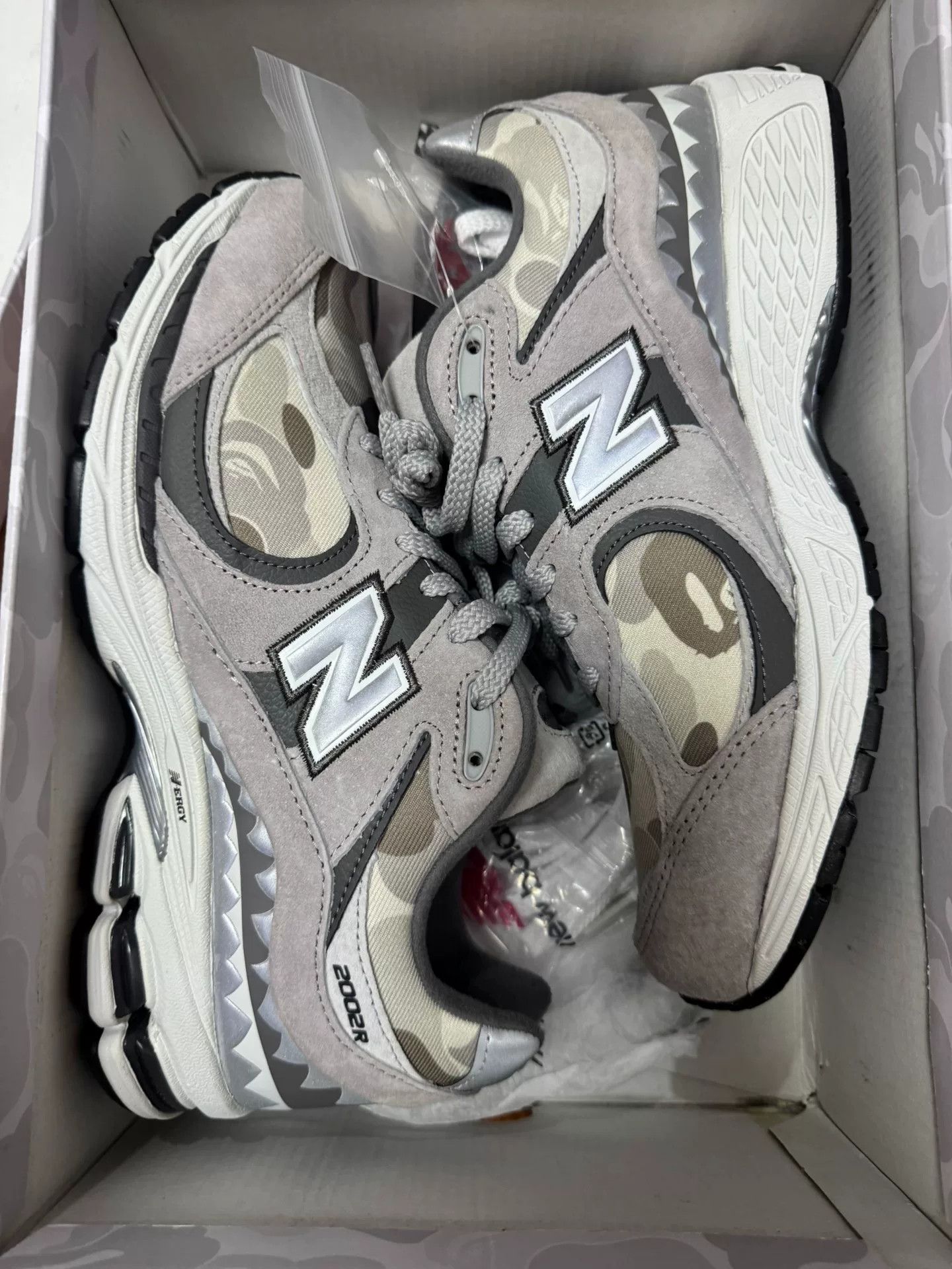 New Balance New Balance Collab Gray Lowtop Sneakers 42 Men Size US 9 / EU 42 - 2 Thumbnail