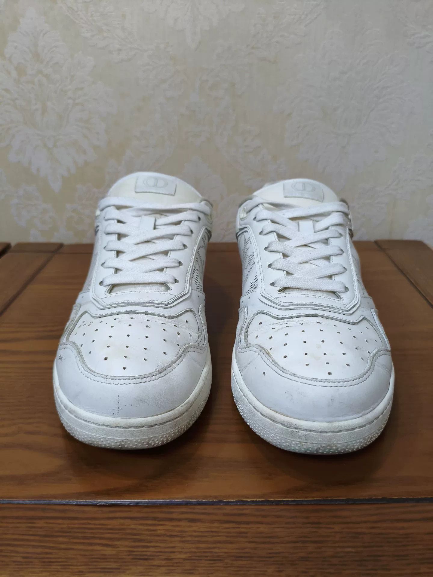 Dior Dior White Lowtop Sneakers 10 Men Size US 10 / EU 43 - 2 Thumbnail