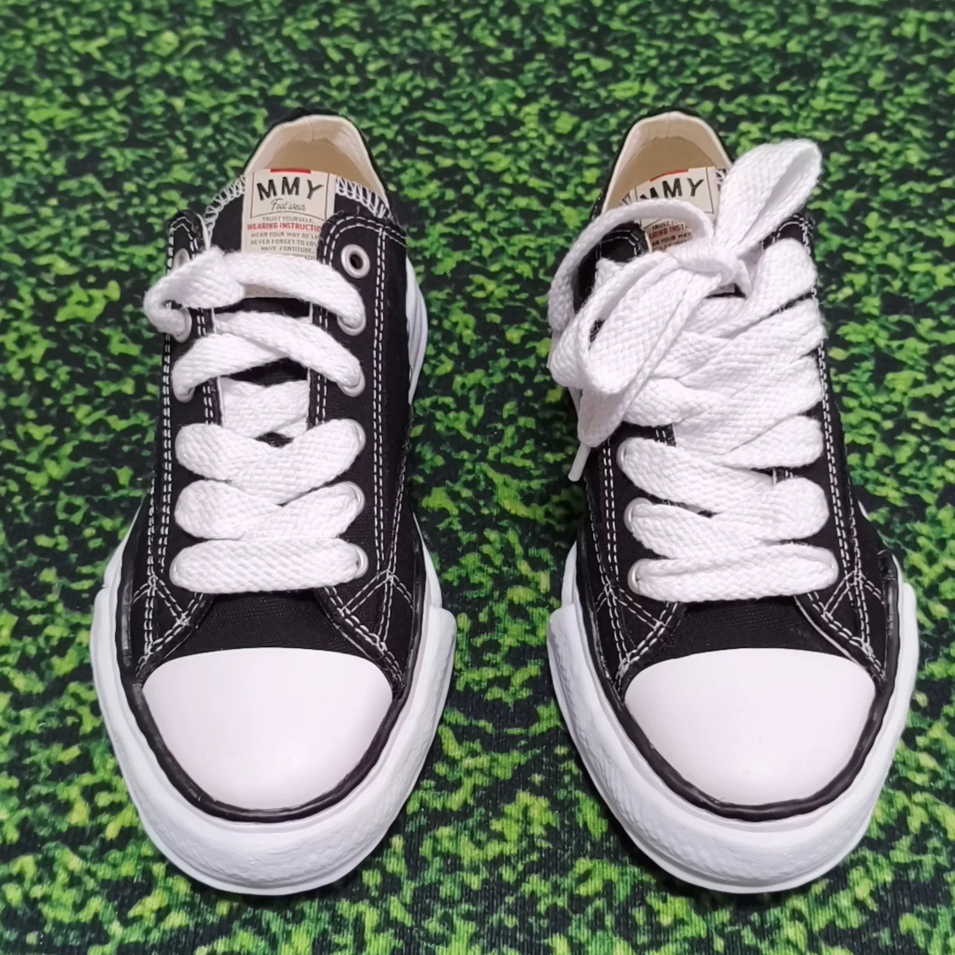 Maison MIHARA YASUHIRO Black Lowtop Sneakers 40 Men