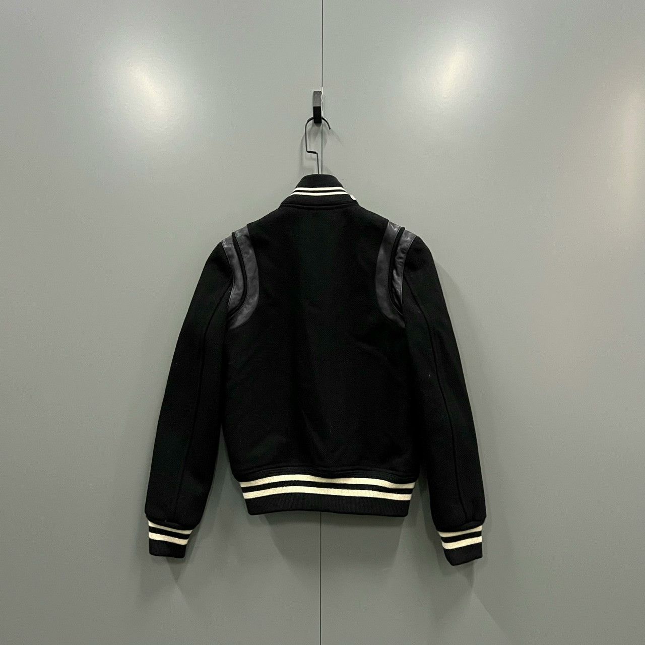 Saint Laurent Paris Saint Laurent Black Leather Sleeves Baseball Jacket Size US M / EU 48-50 / 2 - 2 Thumbnail
