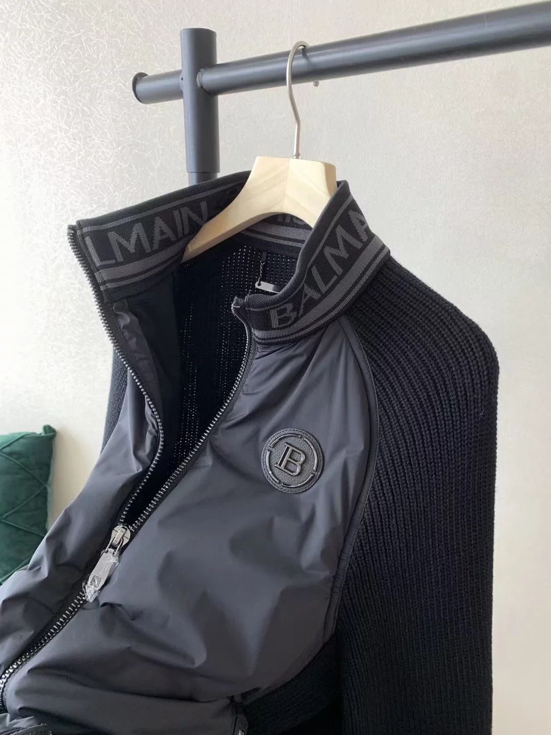 Saint Laurent Paris Balmain Black Logo Knit Sleeve Jacket Size US M / EU 48-50 / 2 - 3 Thumbnail