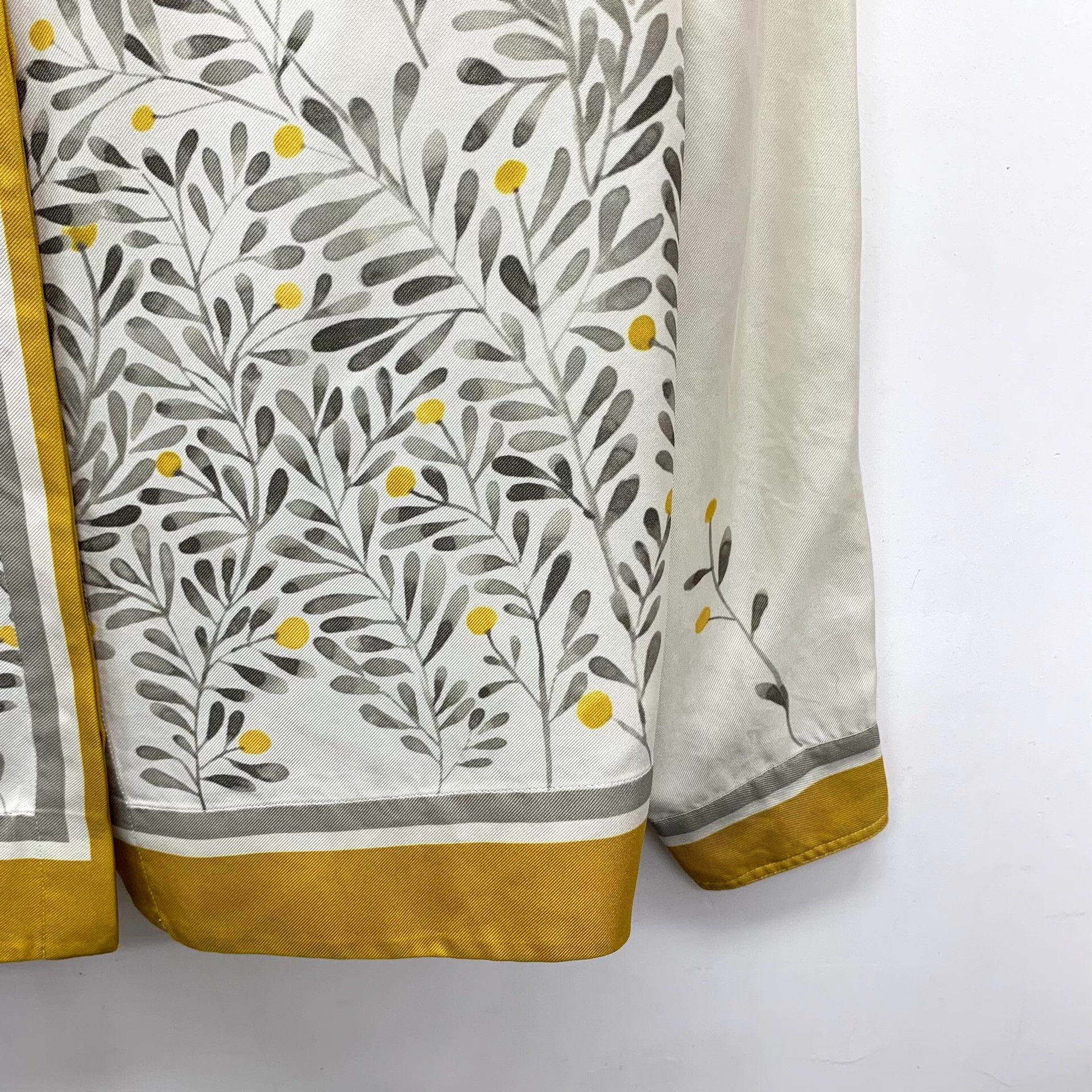 Loro Piana Loro Piana Floral Silk Long-Sleeve Shirt Size M / US 6-8 / IT 42-44 - 4 Thumbnail