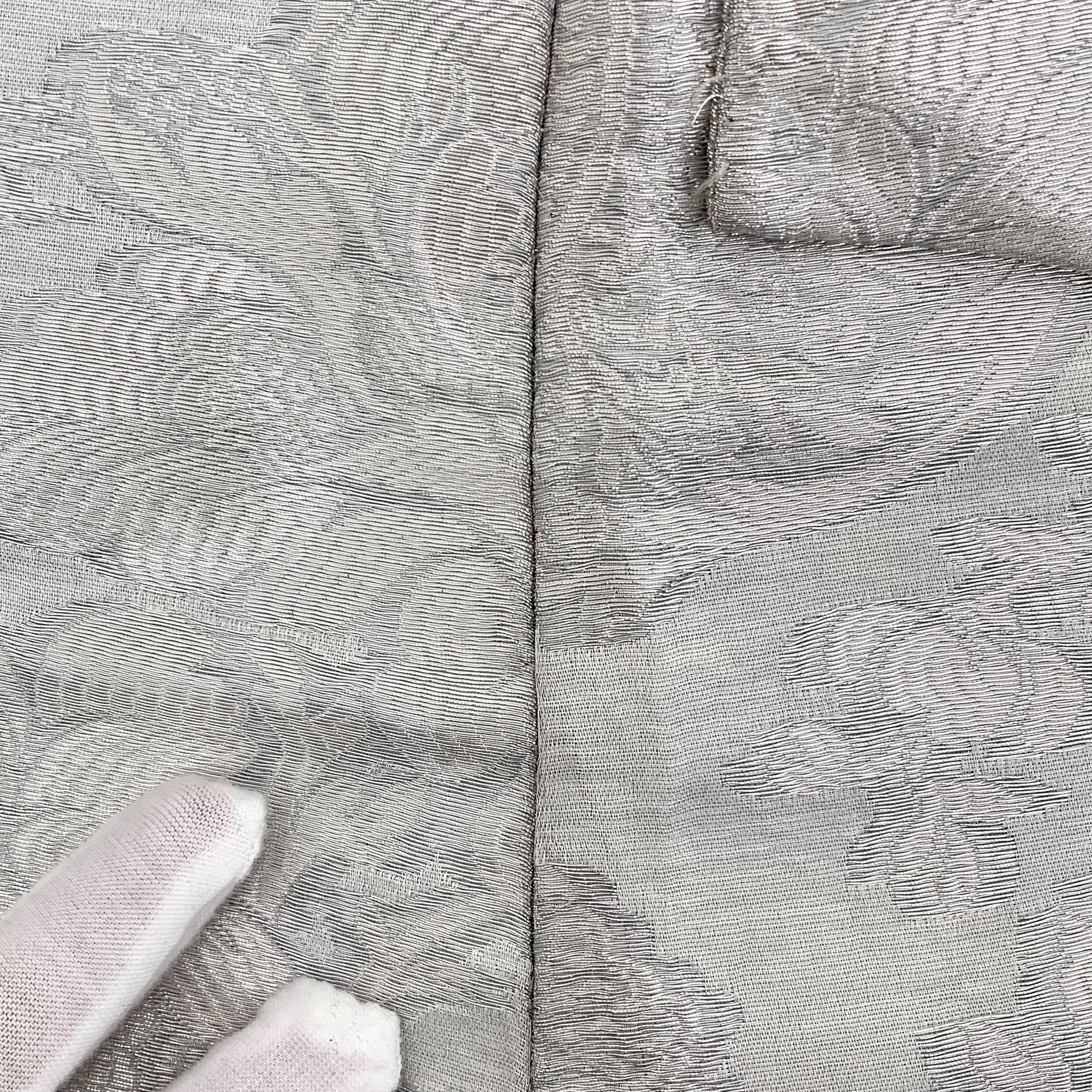 Louis Vuitton Louis Vuitton Silver Floral Embossed A-line Skirt Size 38" / US 16 / IT 52 - 8 Thumbnail