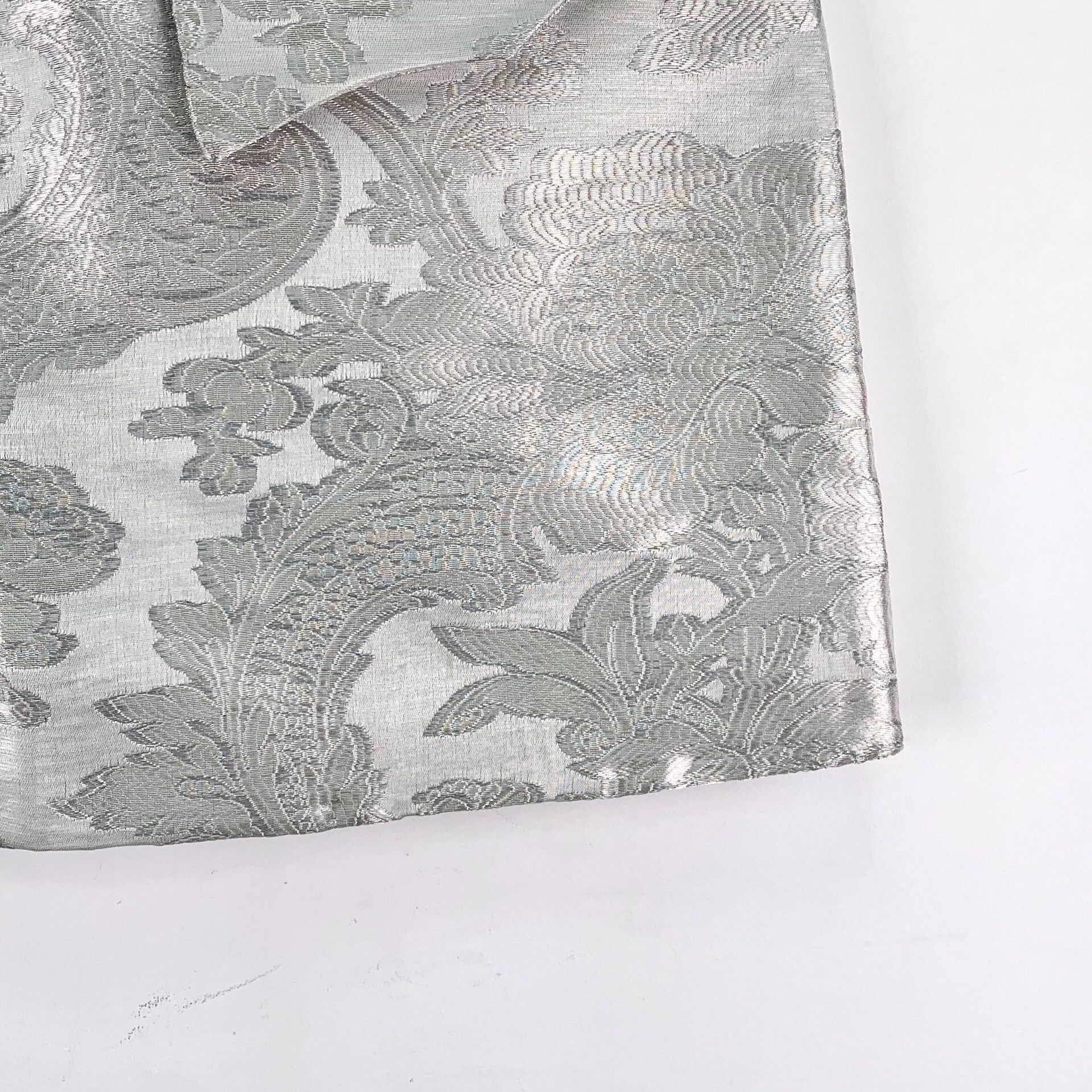 Louis Vuitton Louis Vuitton Silver Floral Embossed A-line Skirt Size 38" / US 16 / IT 52 - 4 Thumbnail