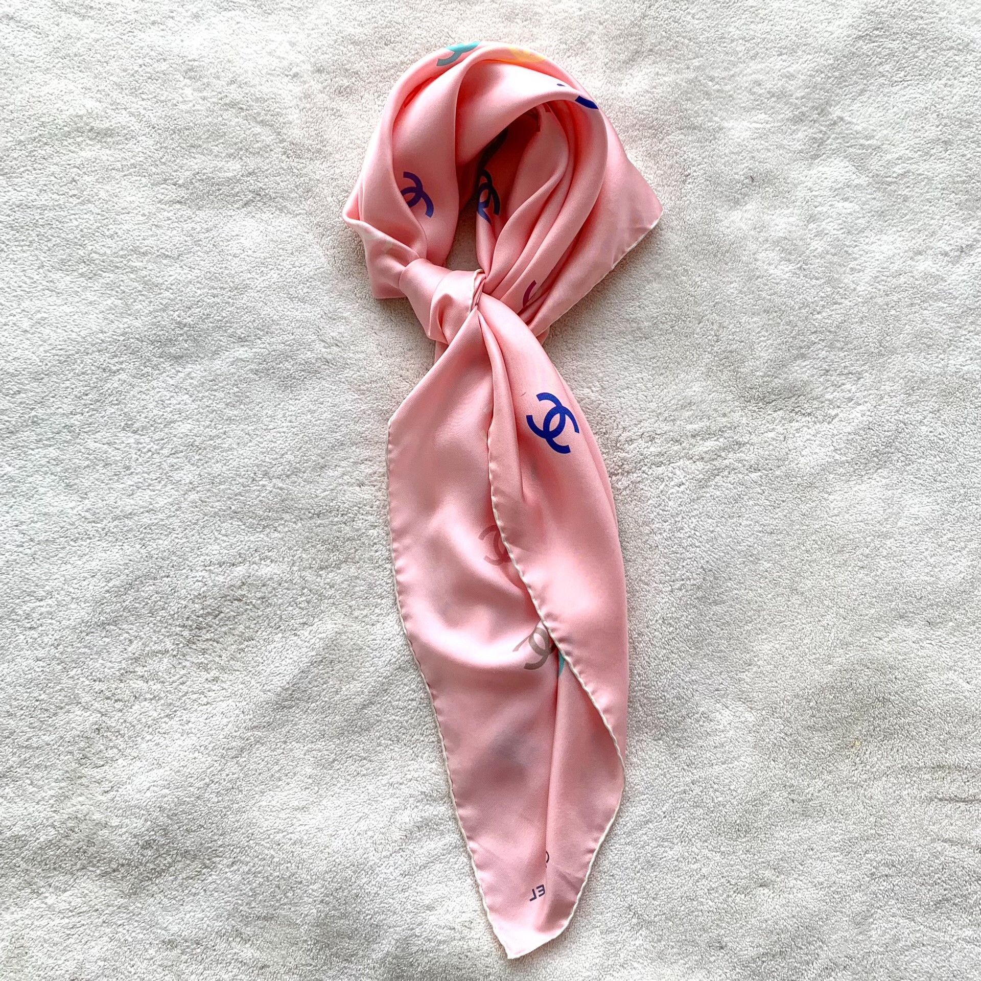 Chanel Chanel Pink Logo Print Silk Scarf 90x90cm Size ONE SIZE - 8 Thumbnail