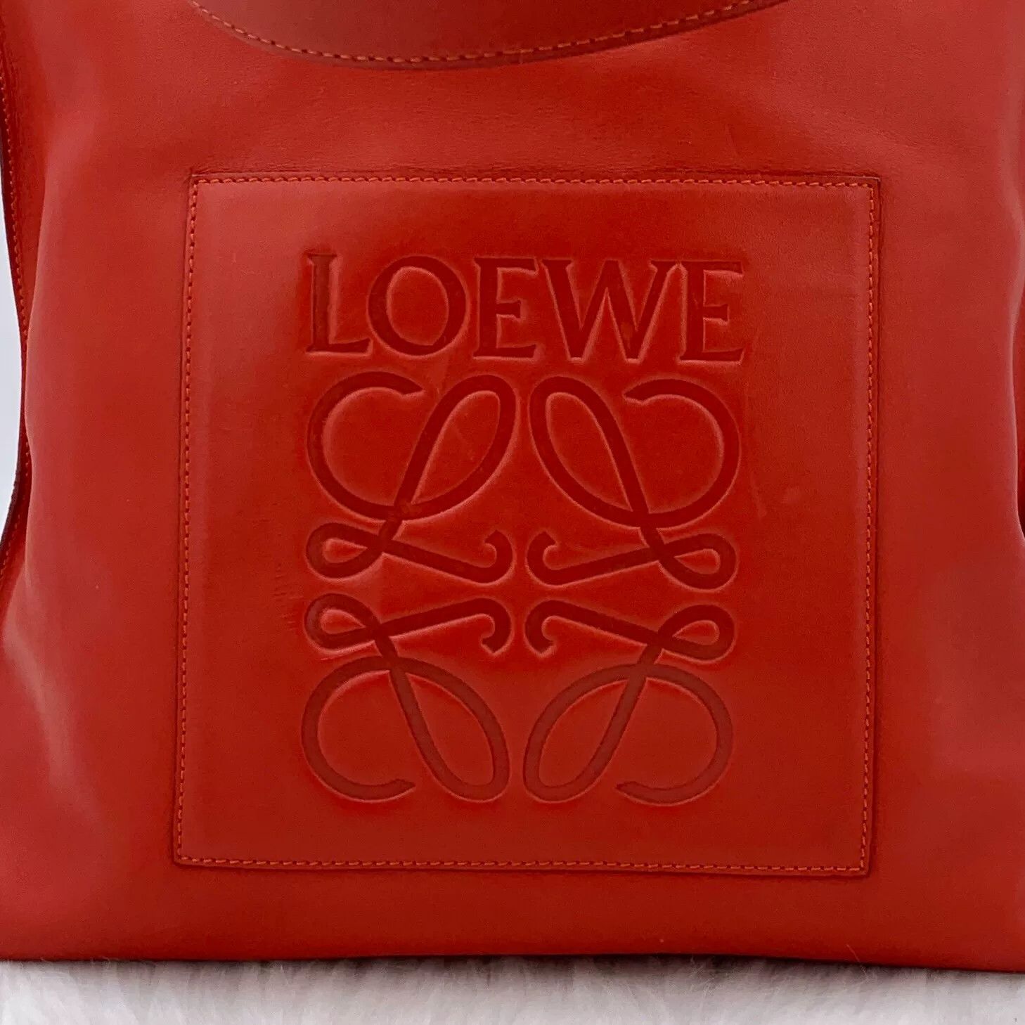 Loewe Loewe Red Logo Embossed Tote Bag Size ONE SIZE - 7 Thumbnail