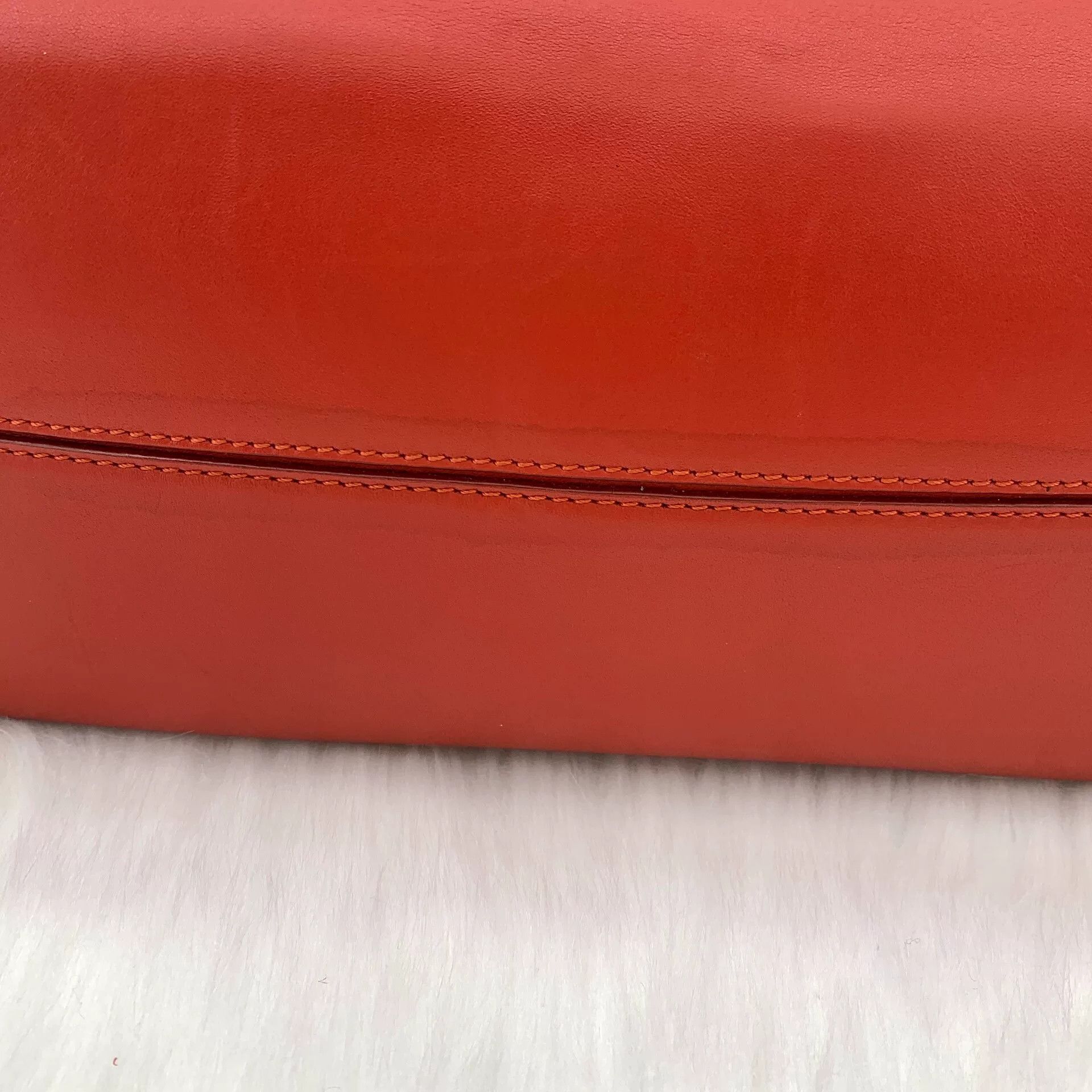 Loewe Loewe Red Logo Embossed Tote Bag Size ONE SIZE - 9 Thumbnail