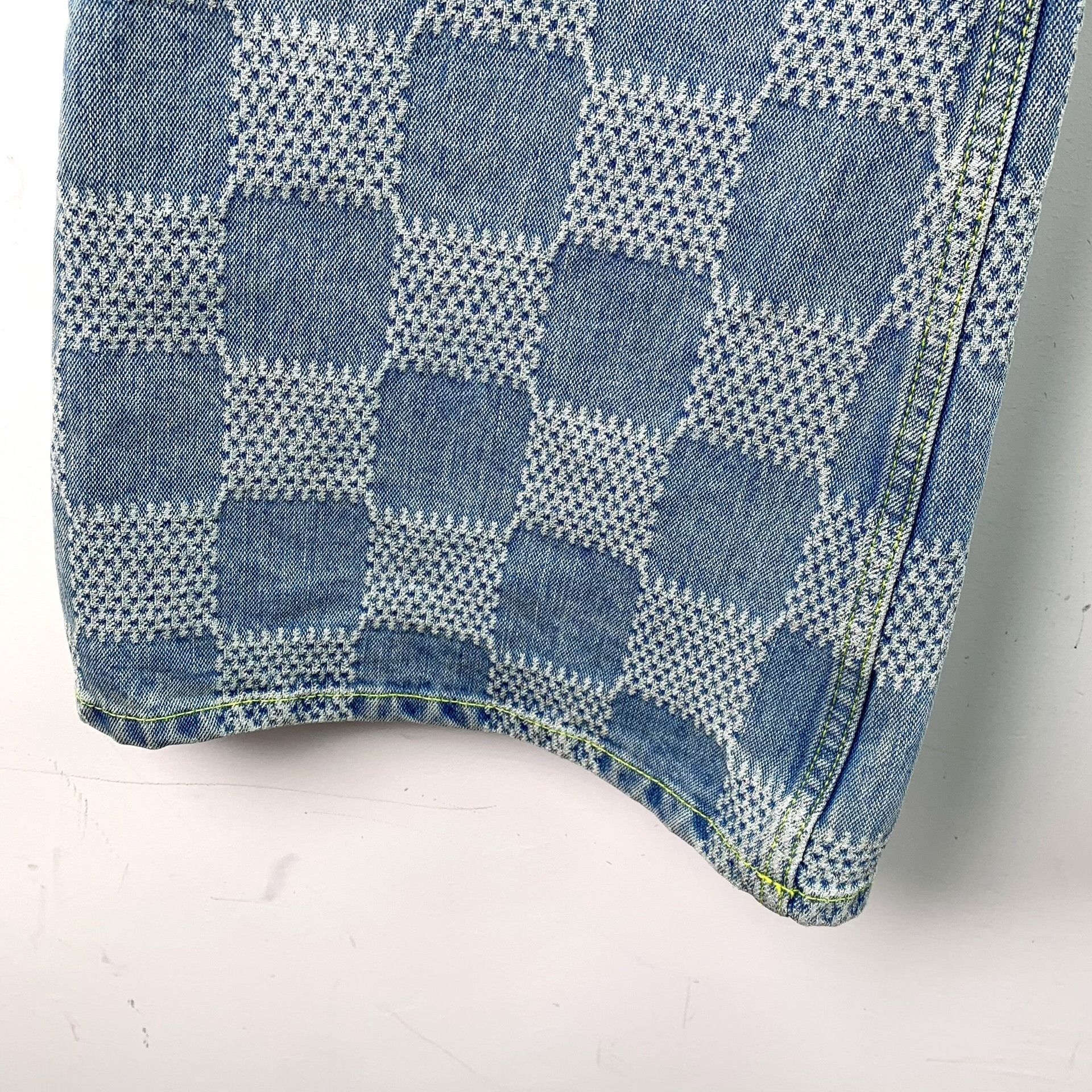 Louis Vuitton Louis Vuitton 25 Light Blue Washed Damier Jeans Size US 30 / EU 46 - 4 Thumbnail