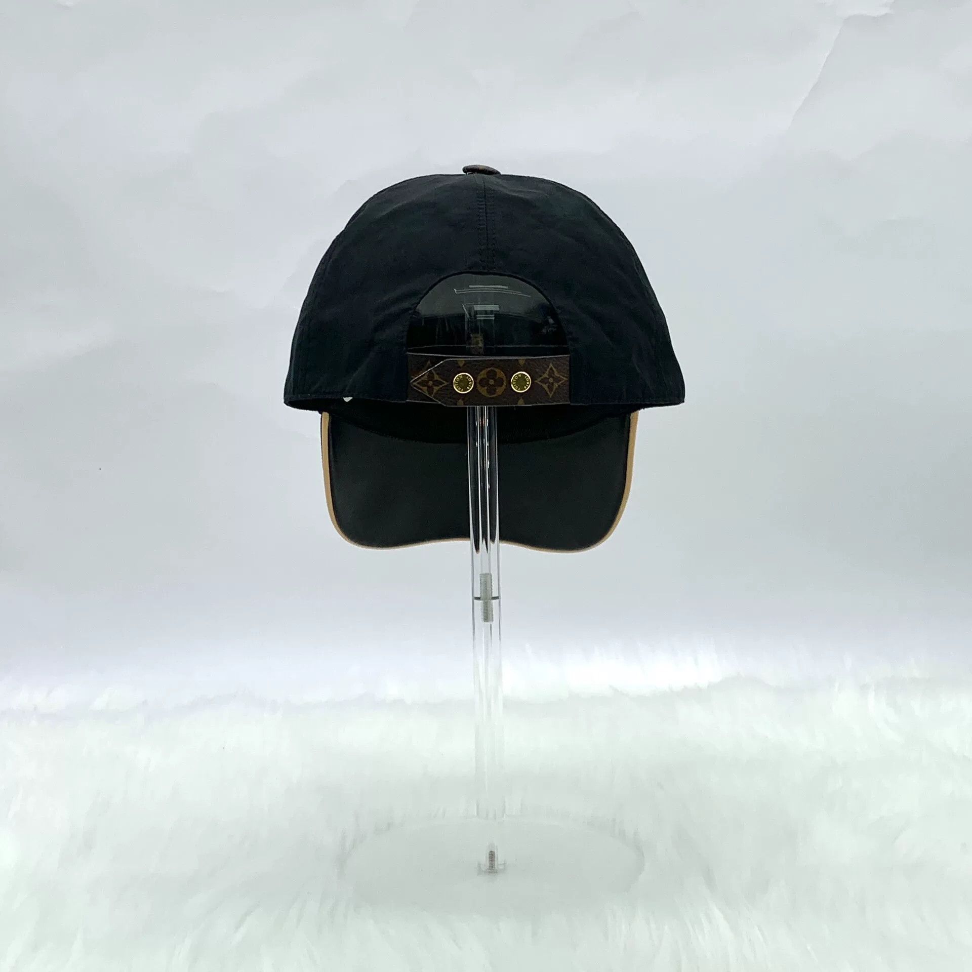 Louis Vuitton Louis Vuitton Black Monogram Logo Cap Size ONE SIZE - 2 Thumbnail
