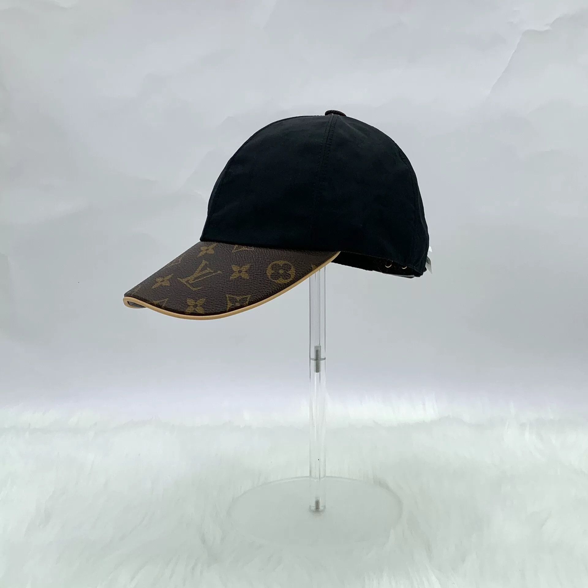 Louis Vuitton Louis Vuitton Black Monogram Logo Cap Size ONE SIZE - 3 Thumbnail