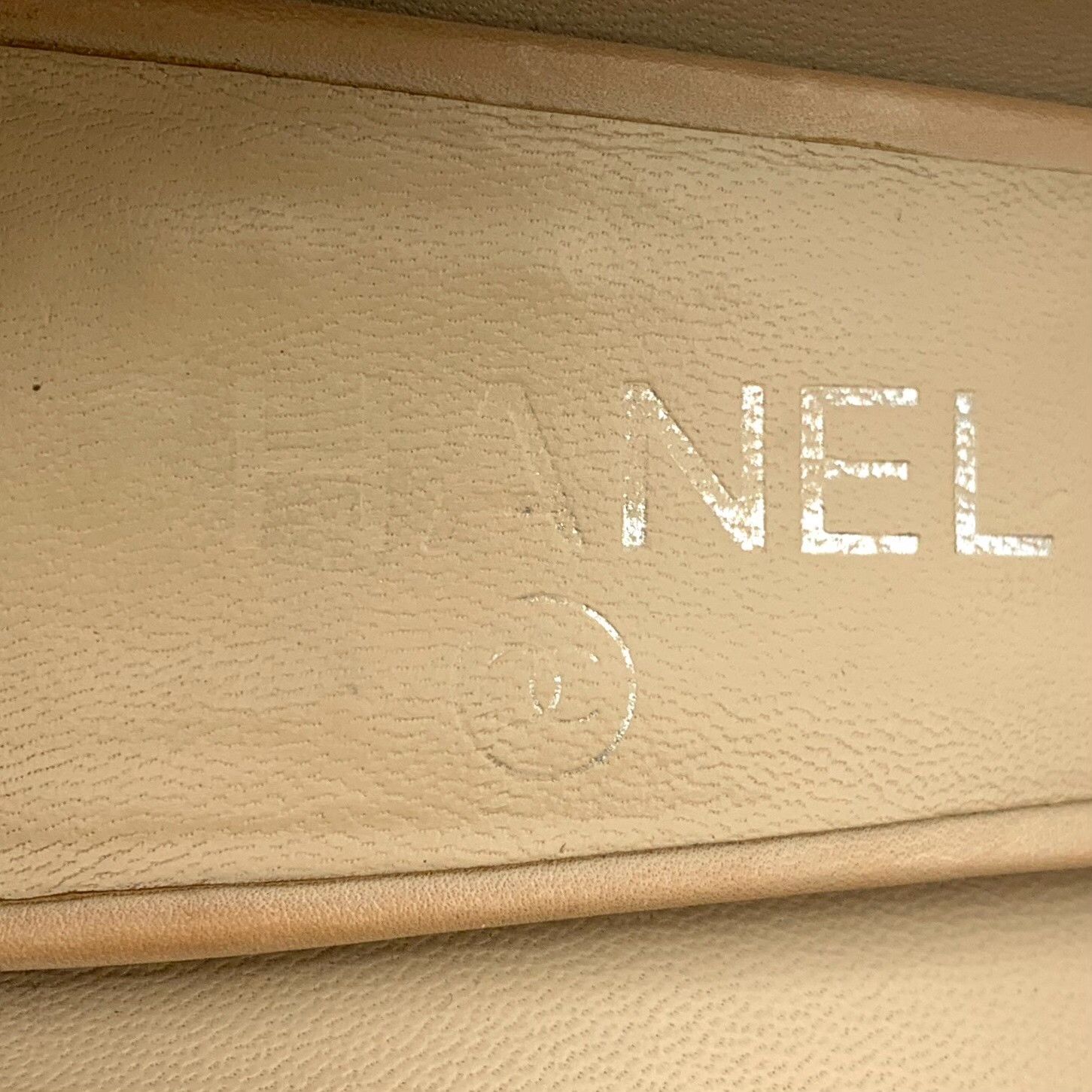 Chanel Chanel Chain Leather Logo Stiletto Heels Size US 7 / IT 37 - 7 Thumbnail