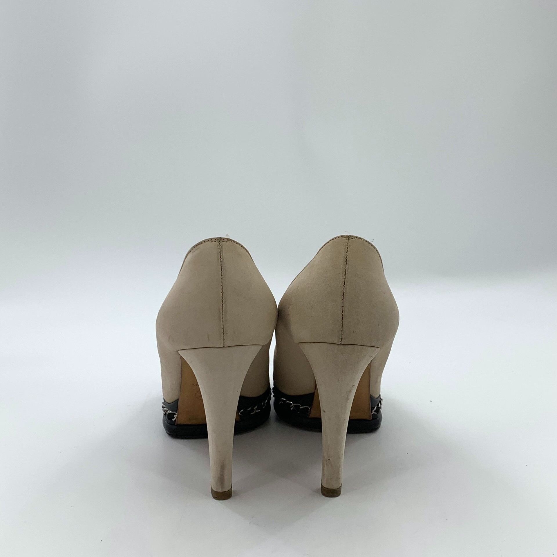 Chanel Chanel Chain Leather Logo Stiletto Heels Size US 7 / IT 37 - 4 Thumbnail