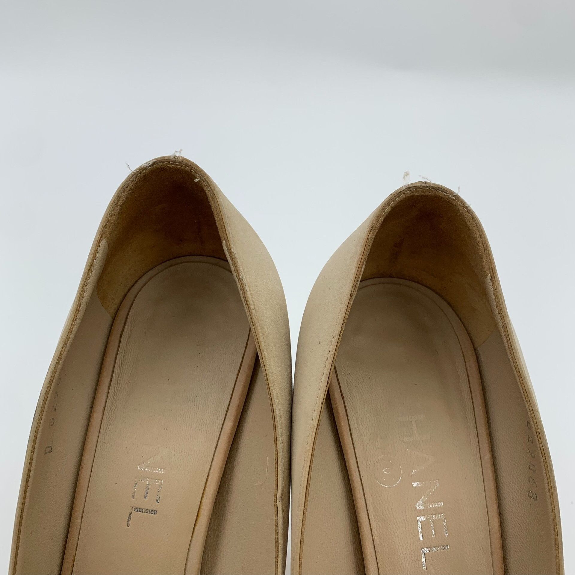Chanel Chanel Chain Leather Logo Stiletto Heels Size US 7 / IT 37 - 9 Thumbnail