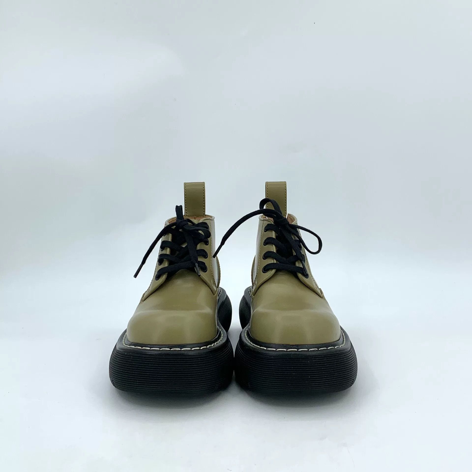 Bottega Veneta Bottega Veneta Olive Green Leather Flat Ankle Boots Size US 5.5 / IT 35.5 - 3 Thumbnail