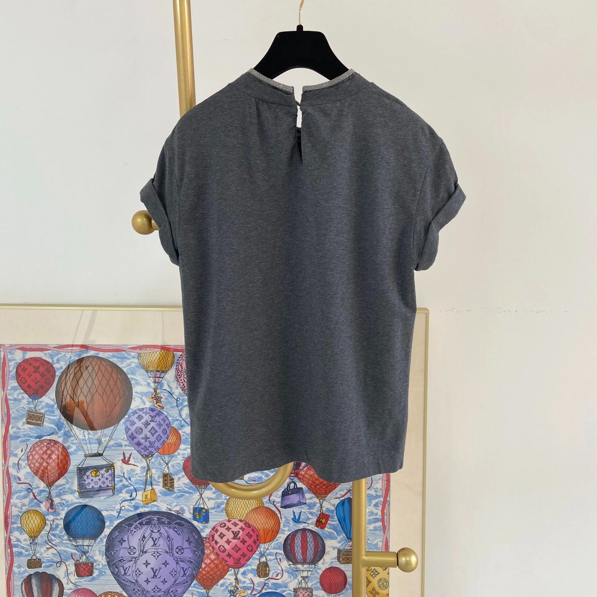 Brunello Cucinelli Brunello Cucinelli Gray Beaded T-shirt XS Size XS / US 0-2 / IT 36-38 - 2 Thumbnail