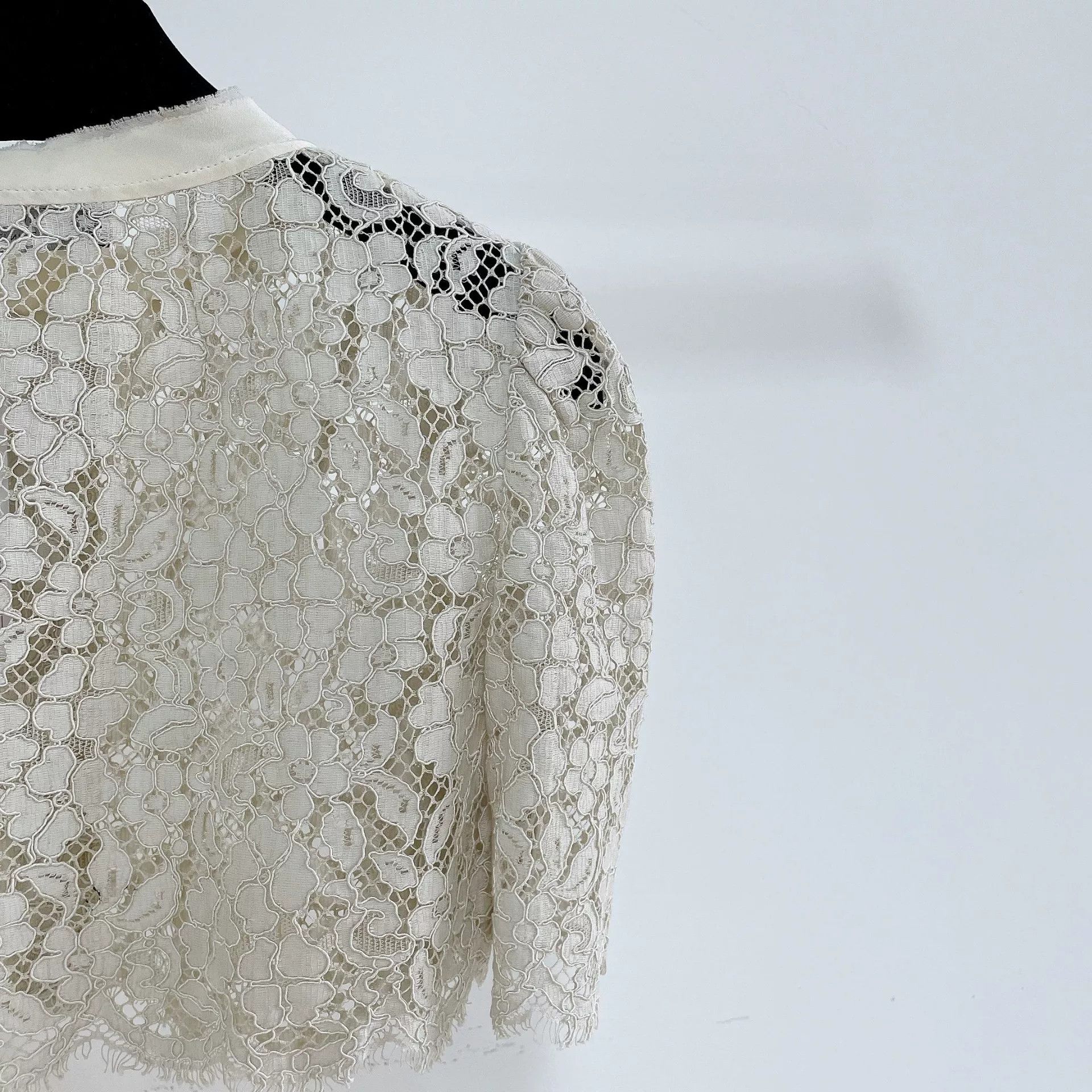 Dolce & Gabbana Dolce & Gabbana White Knit Top Size S / US 4 / IT 40 - 4 Thumbnail