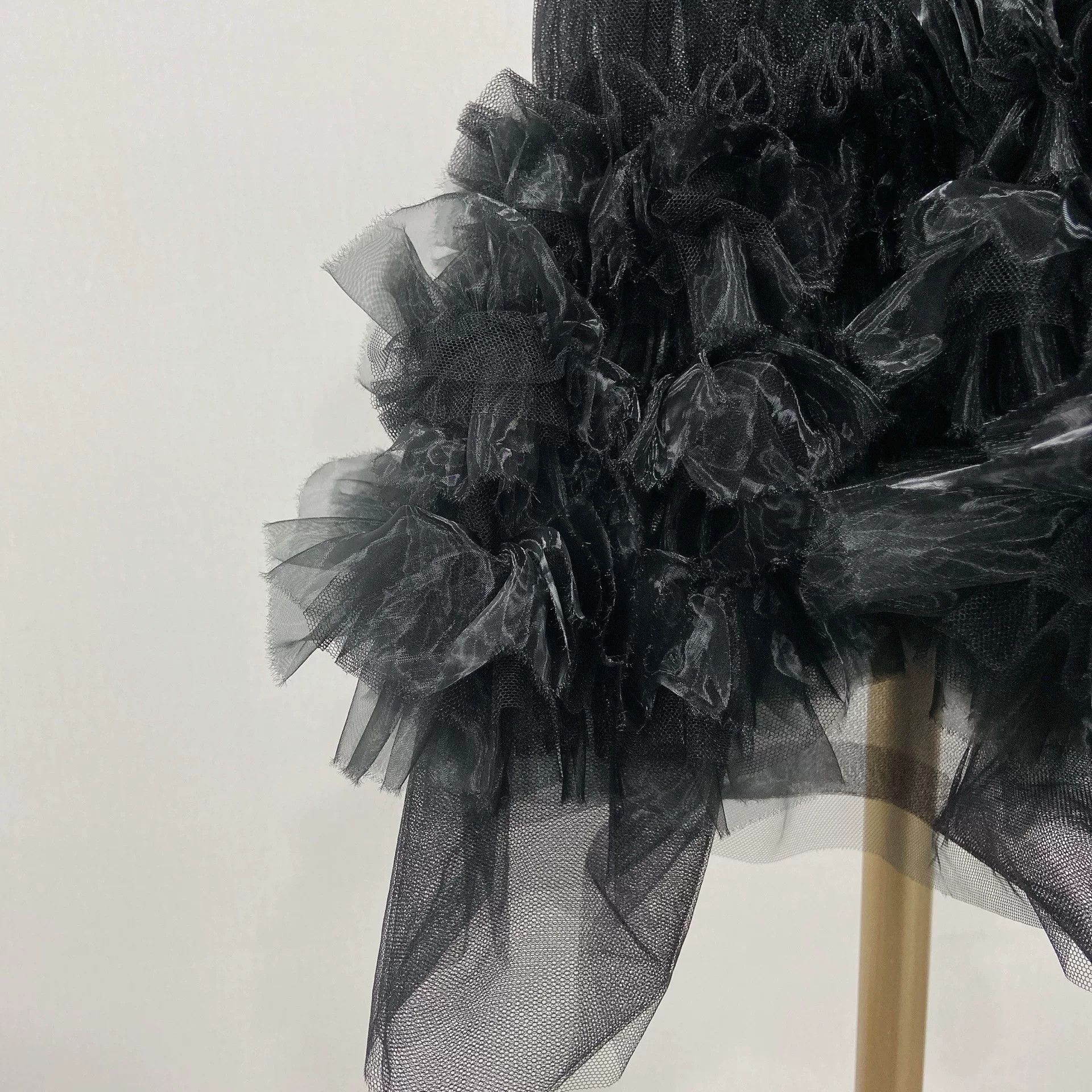Noir Kei Ninomiya Comme Des Garcons Noir Kei Ninomiya Lace Vest Size S / US 4 / IT 40 - 4 Thumbnail
