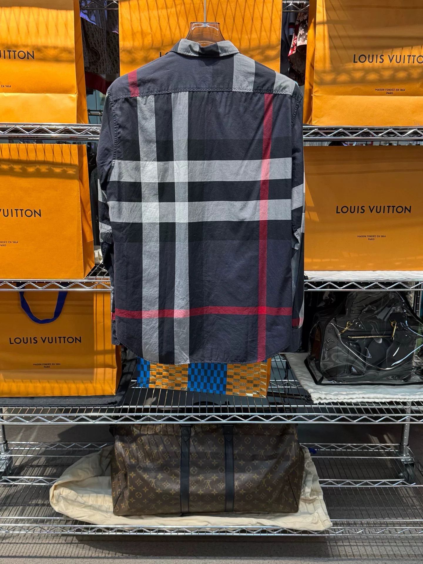 Burberry Burberry Plaid Shirt M Men Size US M / EU 48-50 / 2 - 3 Thumbnail