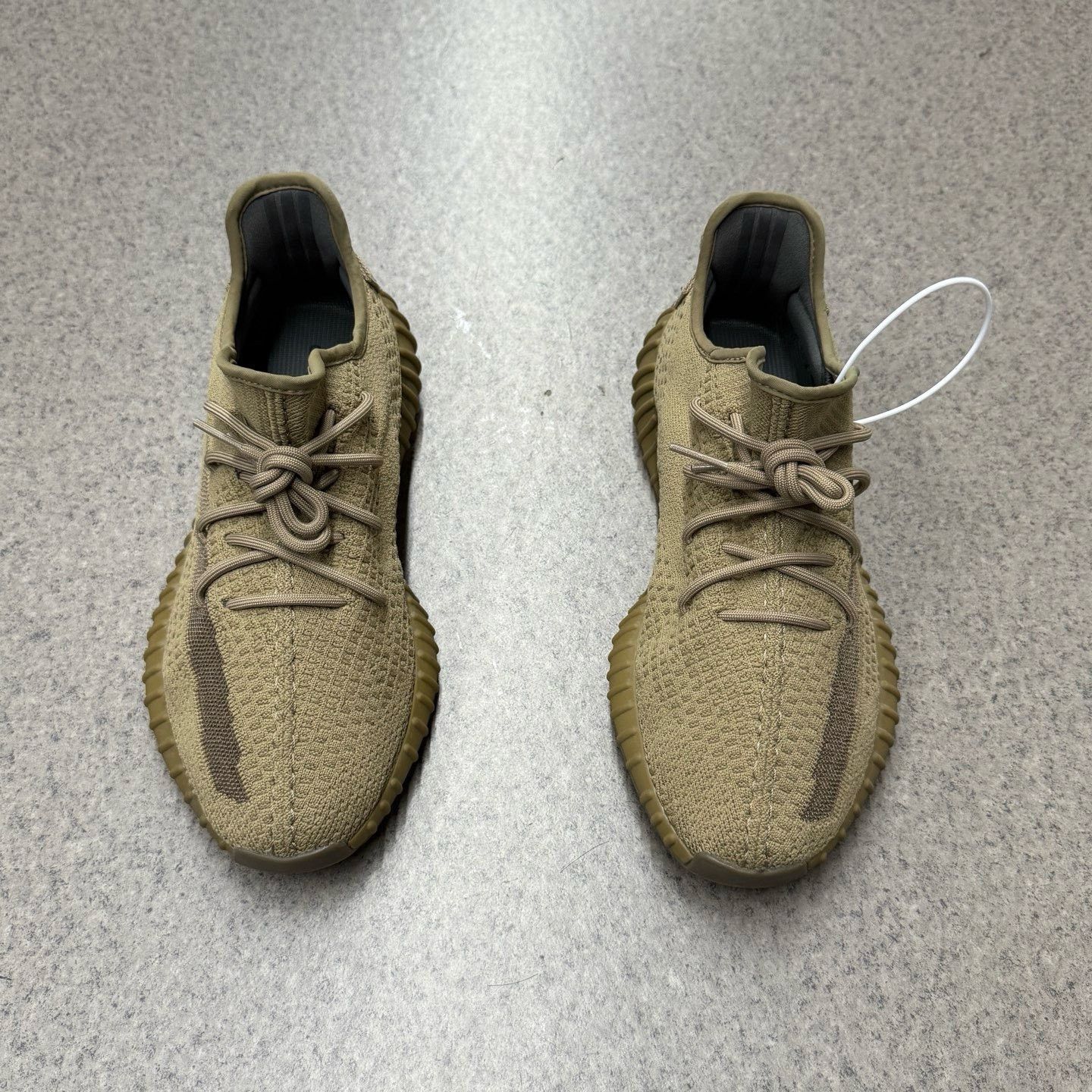 Adidas Adidas YEEZY350 Lowtop Sneakers 45 Men Size US 11.5 / EU 44-45 - 5 Thumbnail