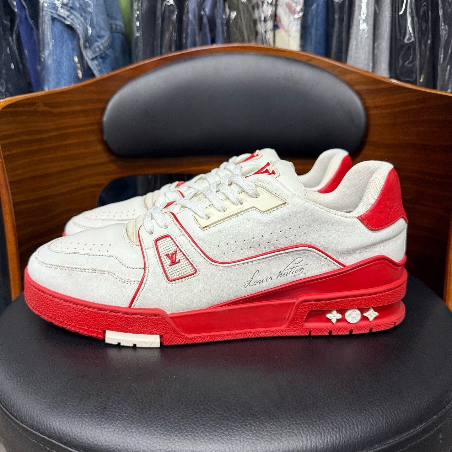 Louis Vuitton Louis Vuitton Training Red Lowtop Sneakers 42 Men Size US 9 / EU 42 - 6 Thumbnail