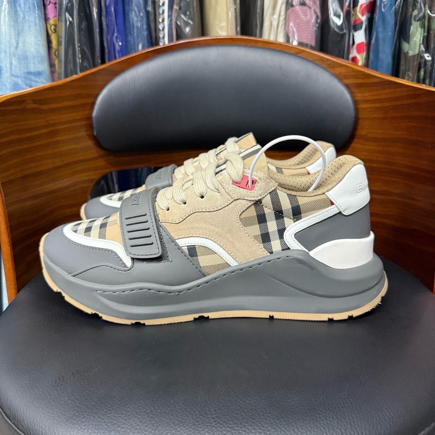 Burberry Burberry Plaid Lowtop Sneakers 41 Men Size US 8.5 / EU 41-42 - 6 Thumbnail