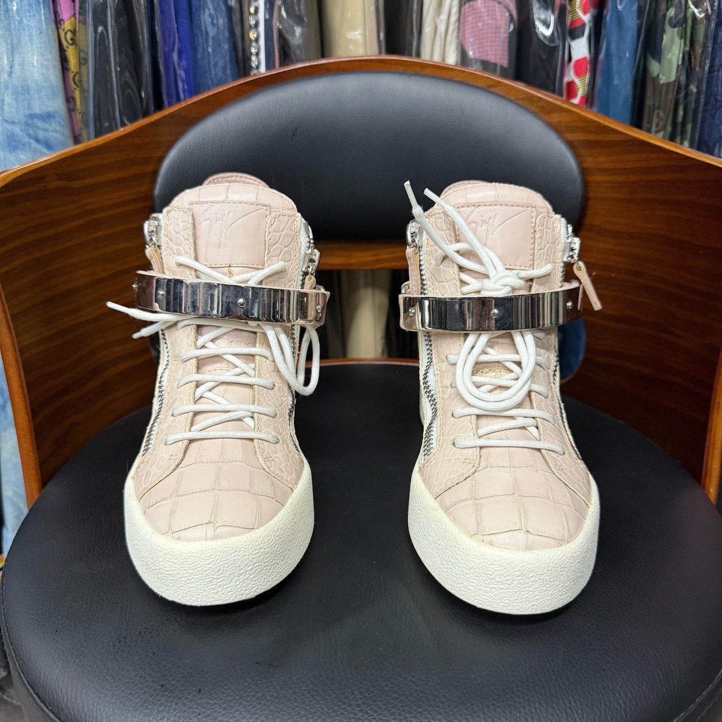 Giuseppe Zanotti Giuseppe Zanotti Casual Pink Hitop Sneakers 35 Women Size US 5 / IT 35 - 2 Thumbnail