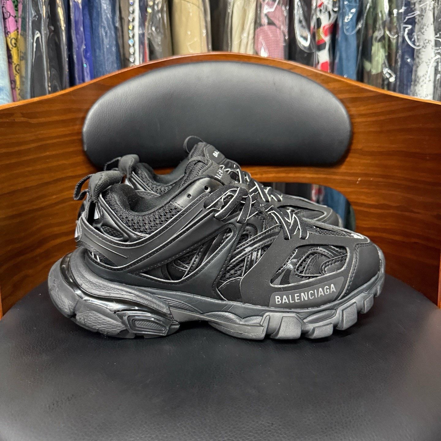 Balenciaga Balenciaga Black Lowtop Sneakers 36 Women Size US 6 / IT 36 - 4 Thumbnail