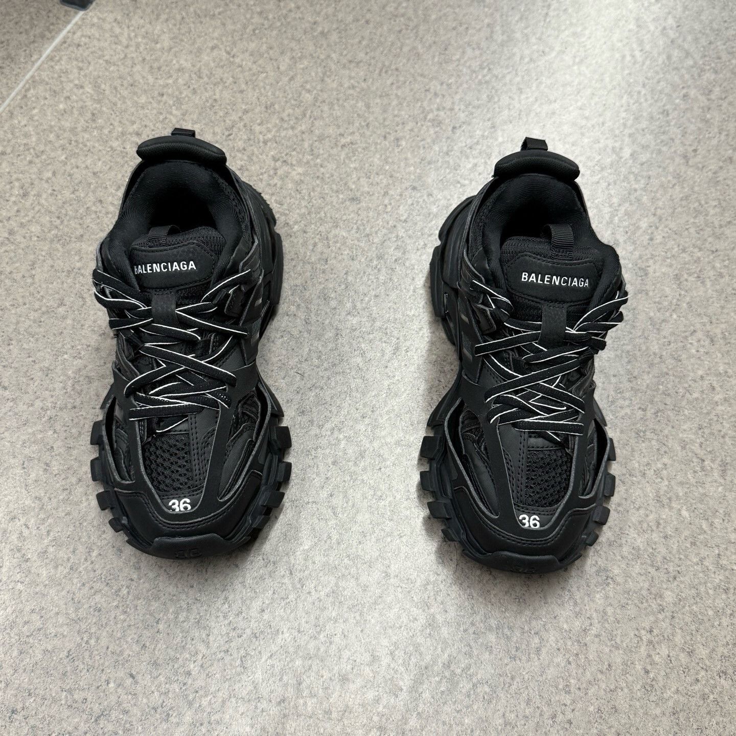 Balenciaga Balenciaga Black Lowtop Sneakers 36 Women Size US 6 / IT 36 - 5 Thumbnail