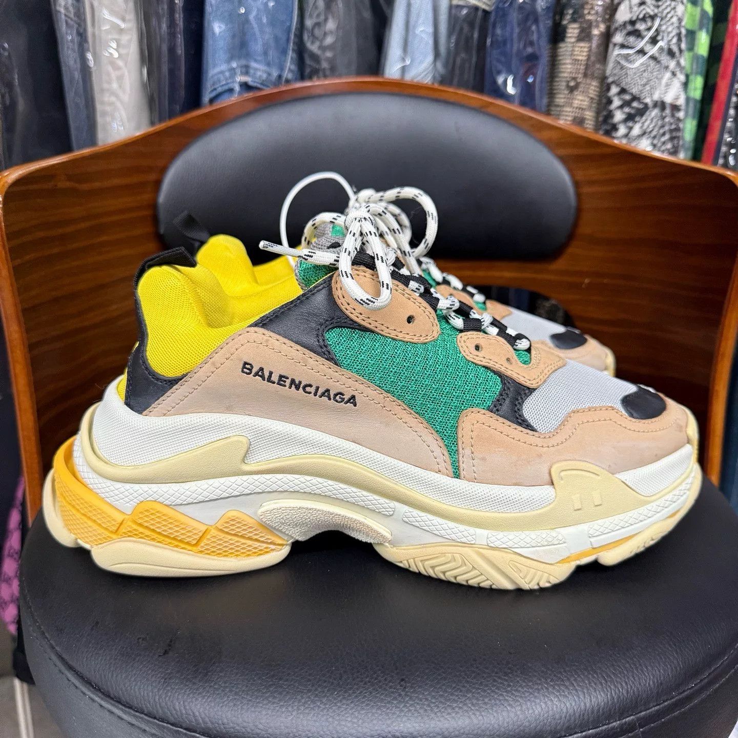 Balenciaga Balenciaga Distressed Multi Lowtop Sneakers 41 Men Size US 8.5 / EU 41-42 - 4 Thumbnail