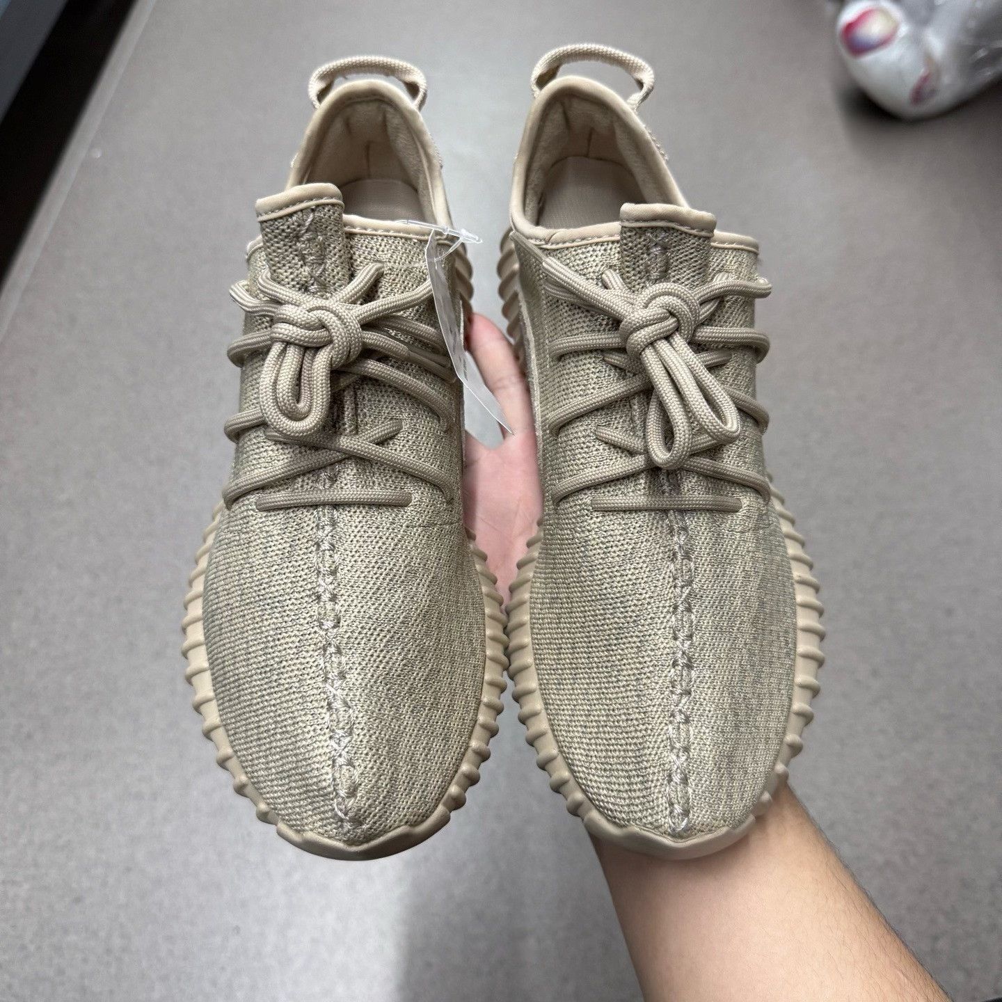 Adidas Adidas YEEZY350 Lowtop Sneakers 41 Men Size US 8.5 / EU 41-42 - 5 Thumbnail