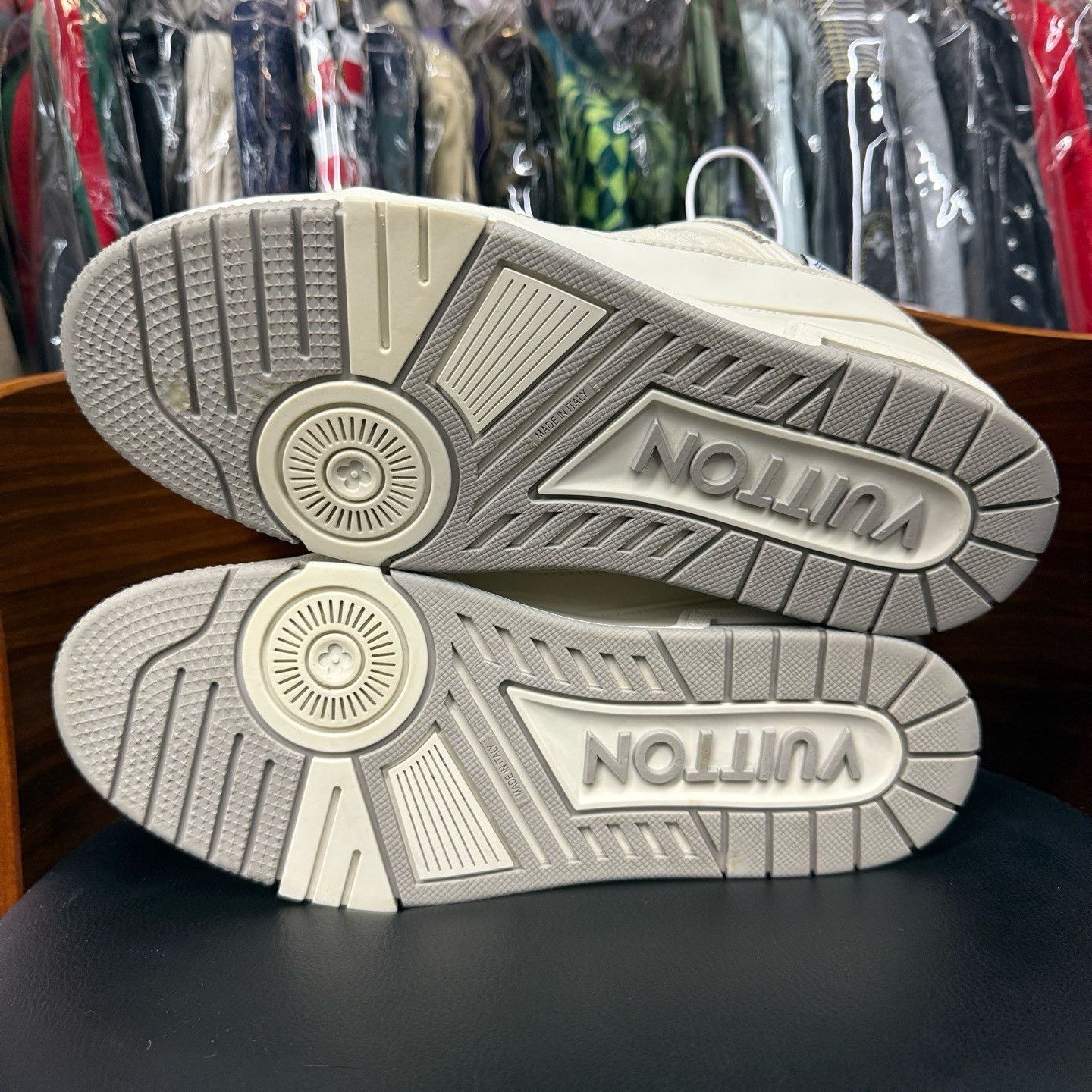 Louis Vuitton Louis Vuitton Training Gray Lowtop Sneakers 26 Men Size US 10 / EU 43 - 9 Thumbnail