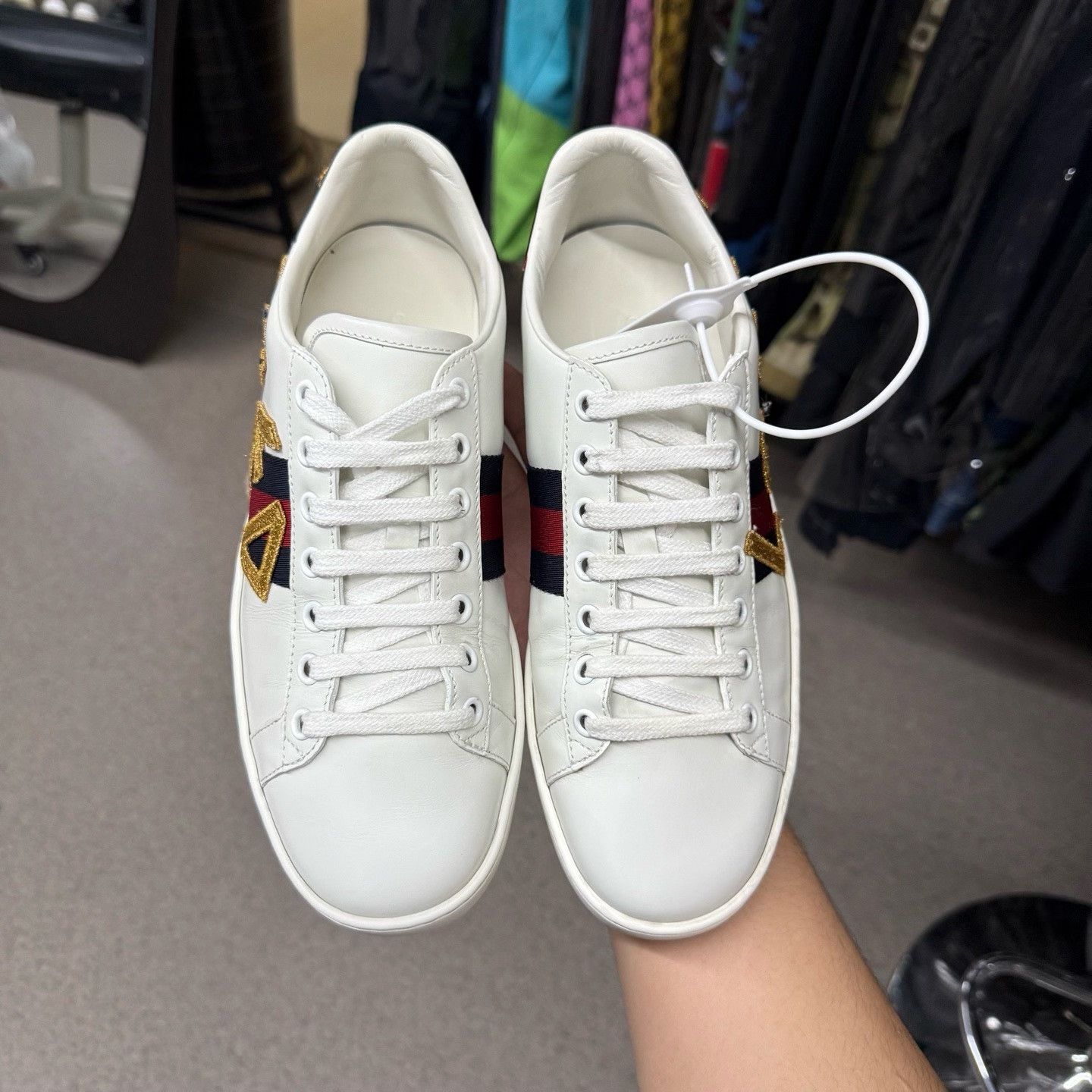 Gucci Gucci White Lowtop Sneakers 37 Women Size US 6.5 / IT 36.5 - 5 Thumbnail