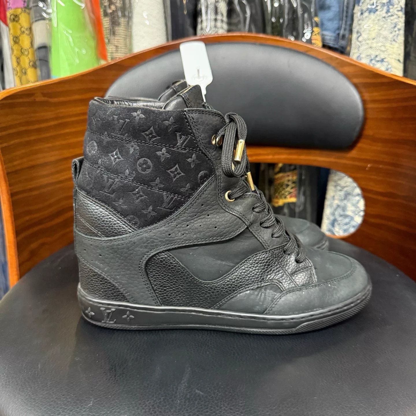 Louis Vuitton Louis Vuitton Black Boots 36 Women Size US 6 / IT 36 - 4 Thumbnail