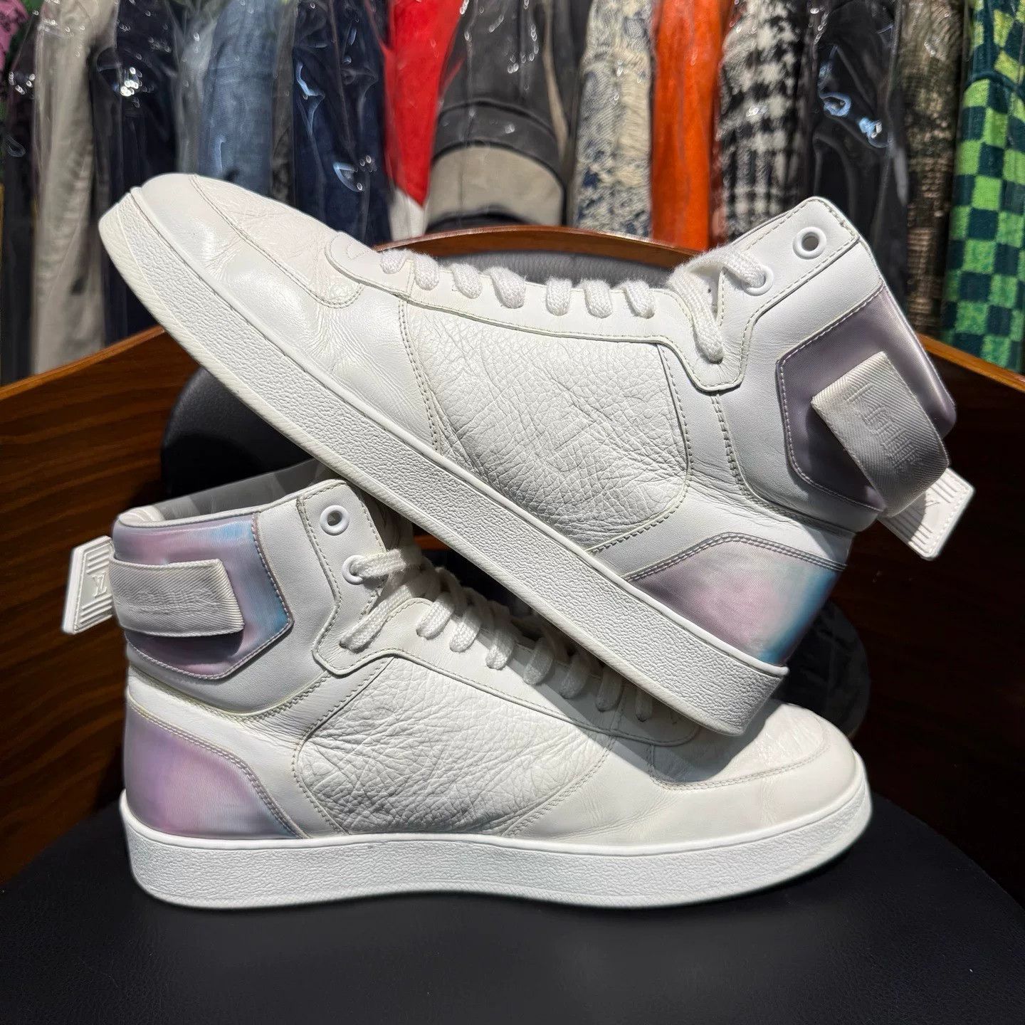 Louis Vuitton Louis Vuitton Laser White Hitop Sneakers 41 Men Size US 8.5 / EU 41-42 - 7 Thumbnail