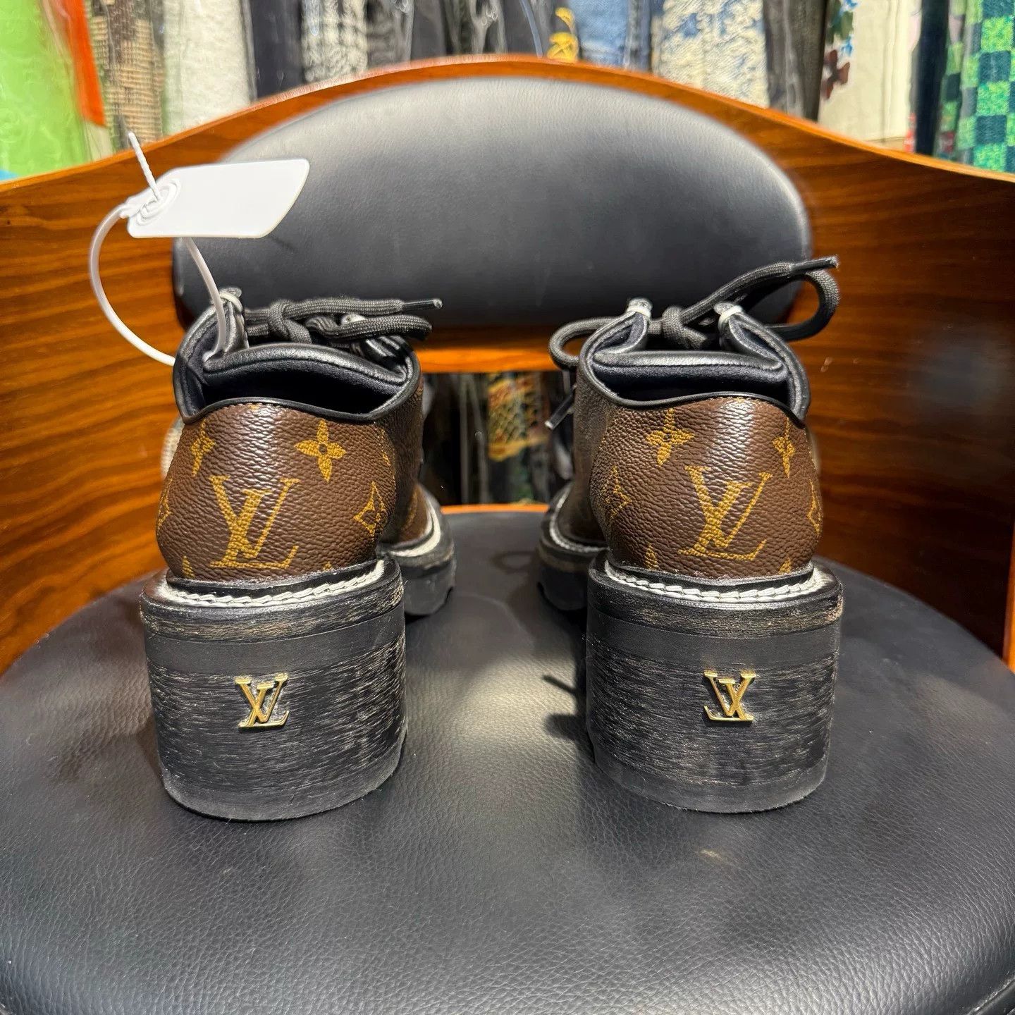 Louis Vuitton Louis Vuitton Retro Lowtop Sneakers 35 Women Size US 5 / IT 35 - 3 Thumbnail