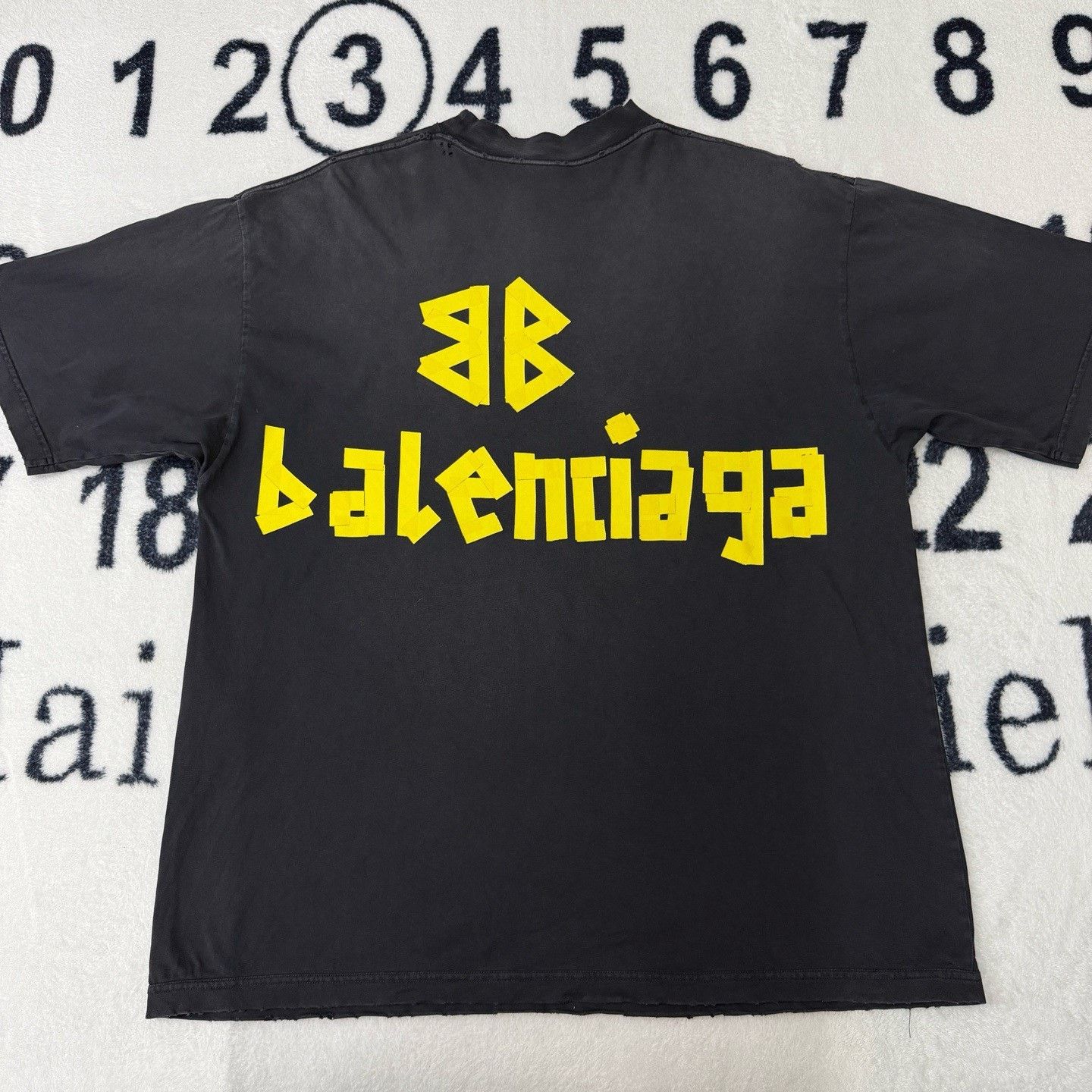 Balenciaga Balenciaga T-Shirt L Men Size US L / EU 52-54 / 3 - 2 Thumbnail