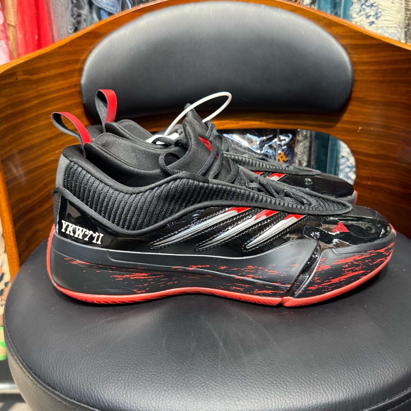 Adidas Adidas Black Lowtop Sneakers 41 Men Size US 8.5 / EU 41-42 - 4 Thumbnail