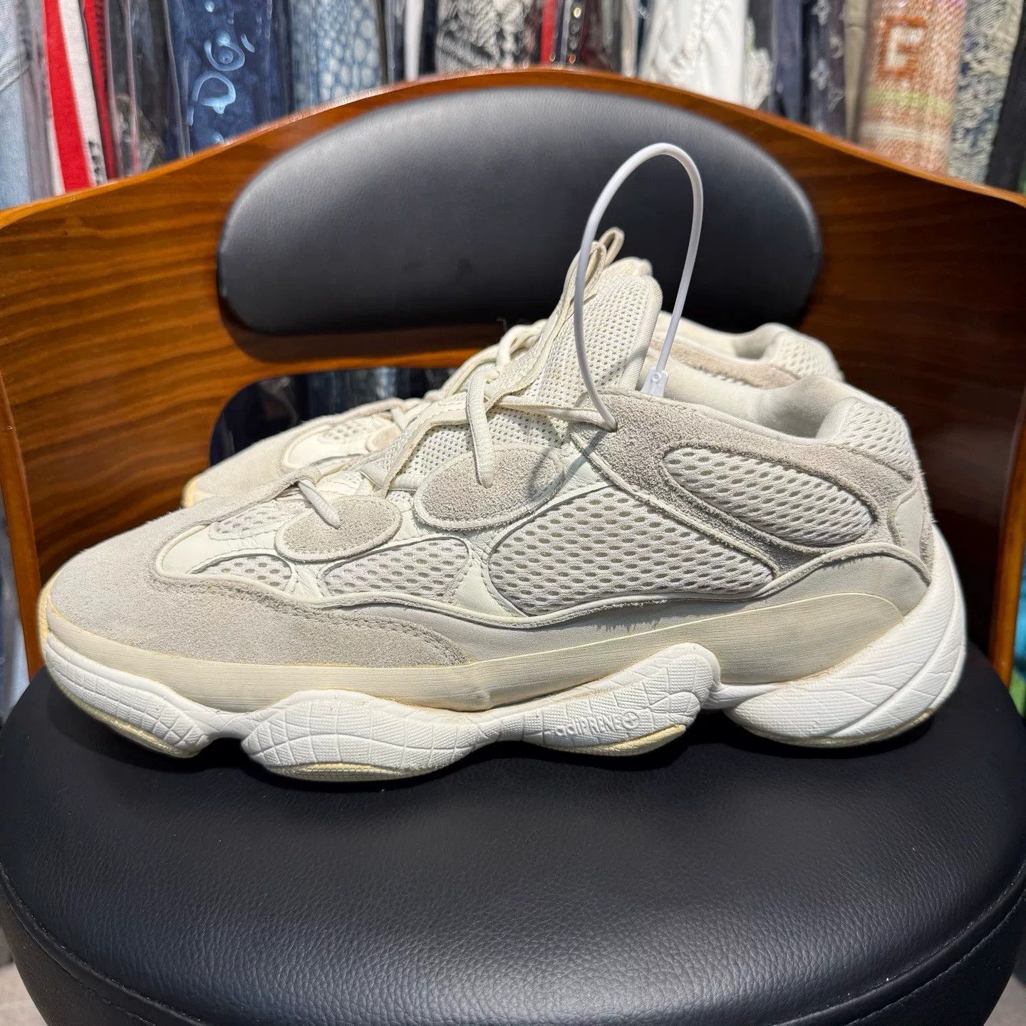 Adidas Adidas YEEZY500 White Lowtop Sneakers 46.5 Men Size US 12.5 / EU 45-46 - 6 Thumbnail