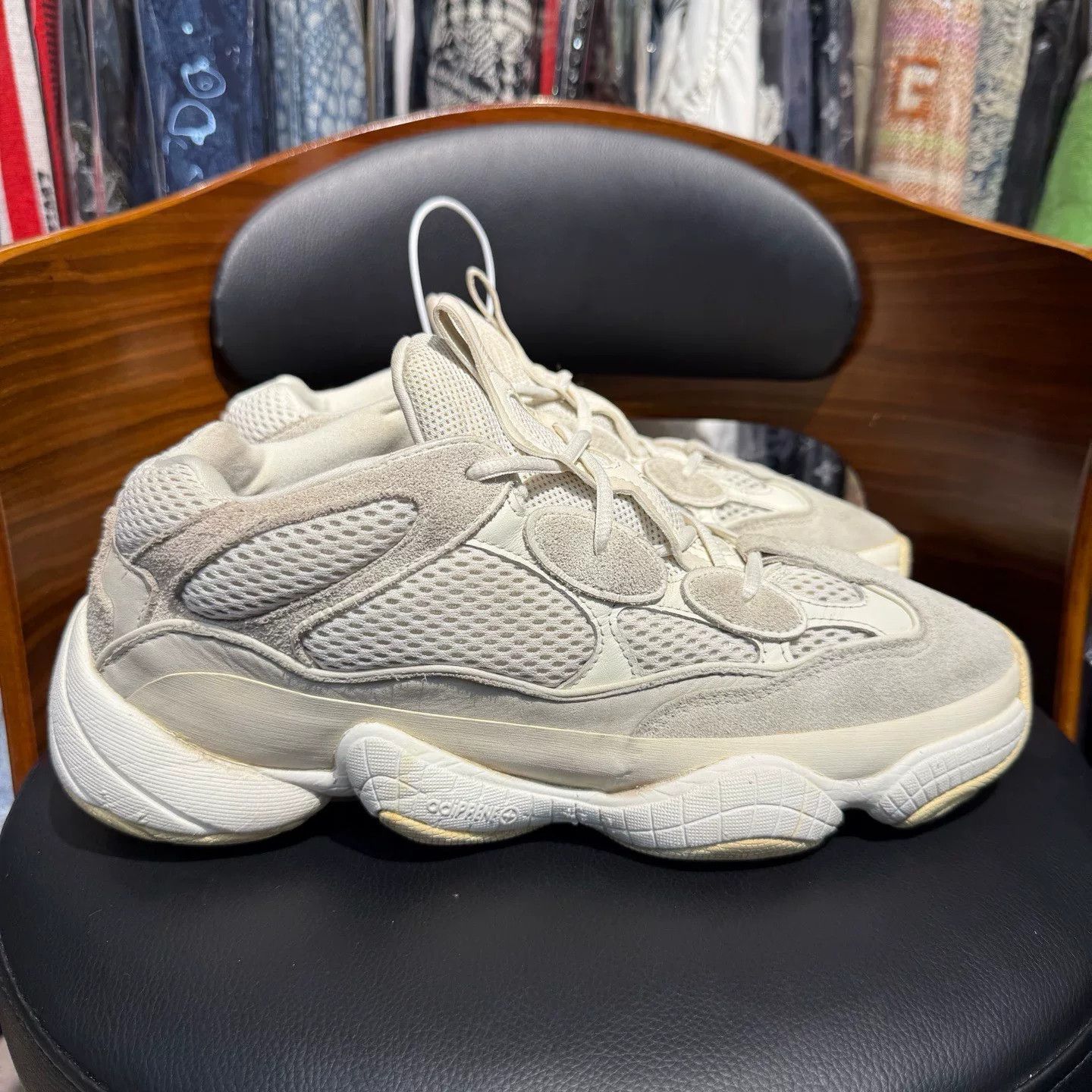 Adidas Adidas YEEZY500 White Lowtop Sneakers 46.5 Men Size US 12.5 / EU 45-46 - 4 Thumbnail