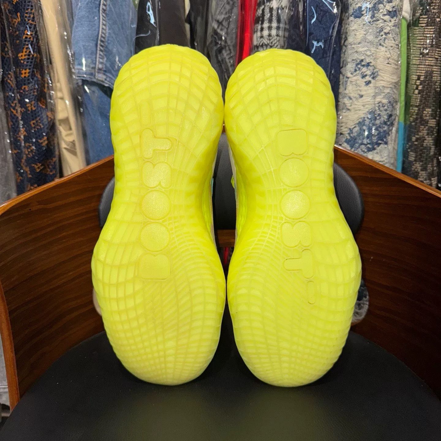 Adidas Adidas Glow Yellow Lowtop Sneakers 44.5 Men Size US 11 / EU 44 - 9 Thumbnail