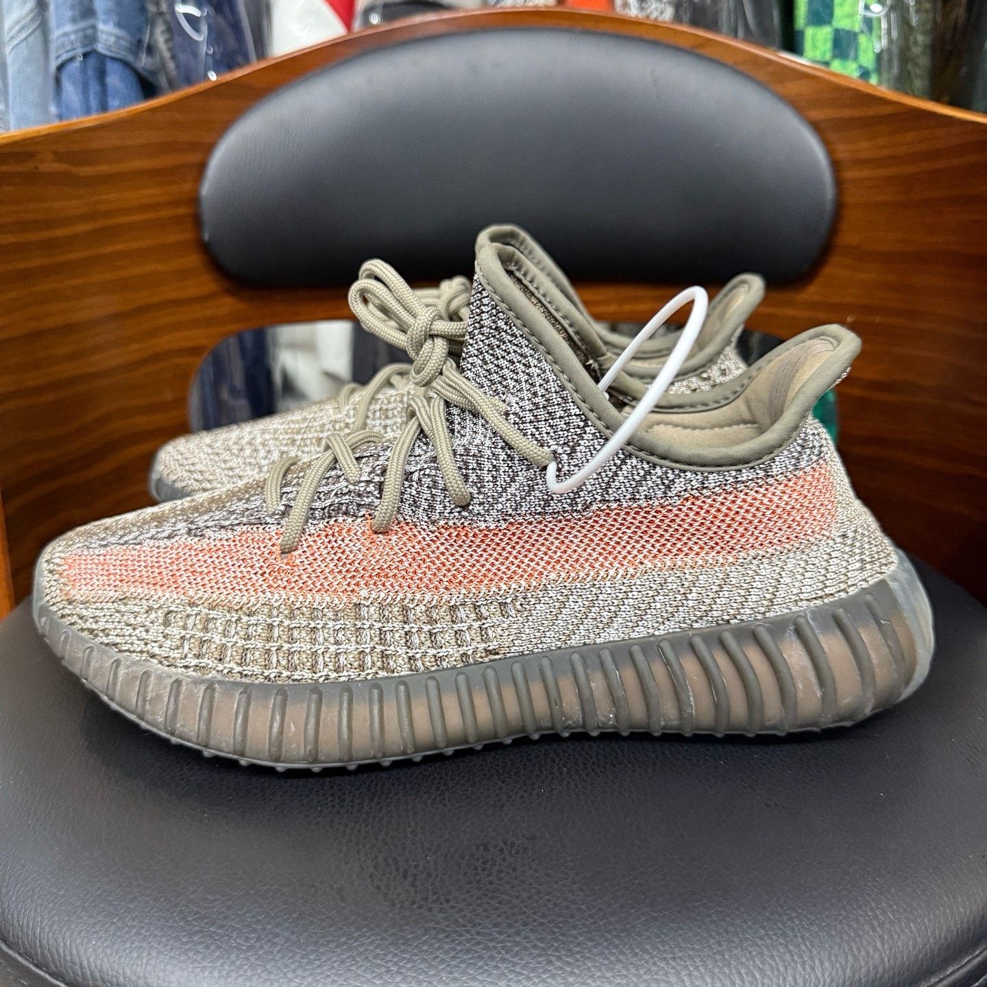 Adidas Adidas YEEZY350 Gray Lowtop Sneakers 40 Men Size US 7.5 / EU 40-41 - 6 Thumbnail