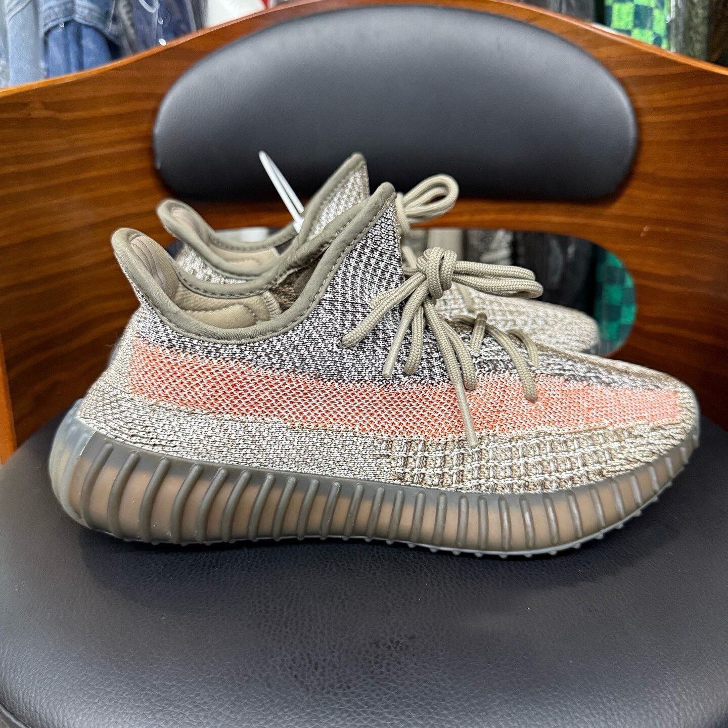 Adidas Adidas YEEZY350 Gray Lowtop Sneakers 40 Men Size US 7.5 / EU 40-41 - 4 Thumbnail