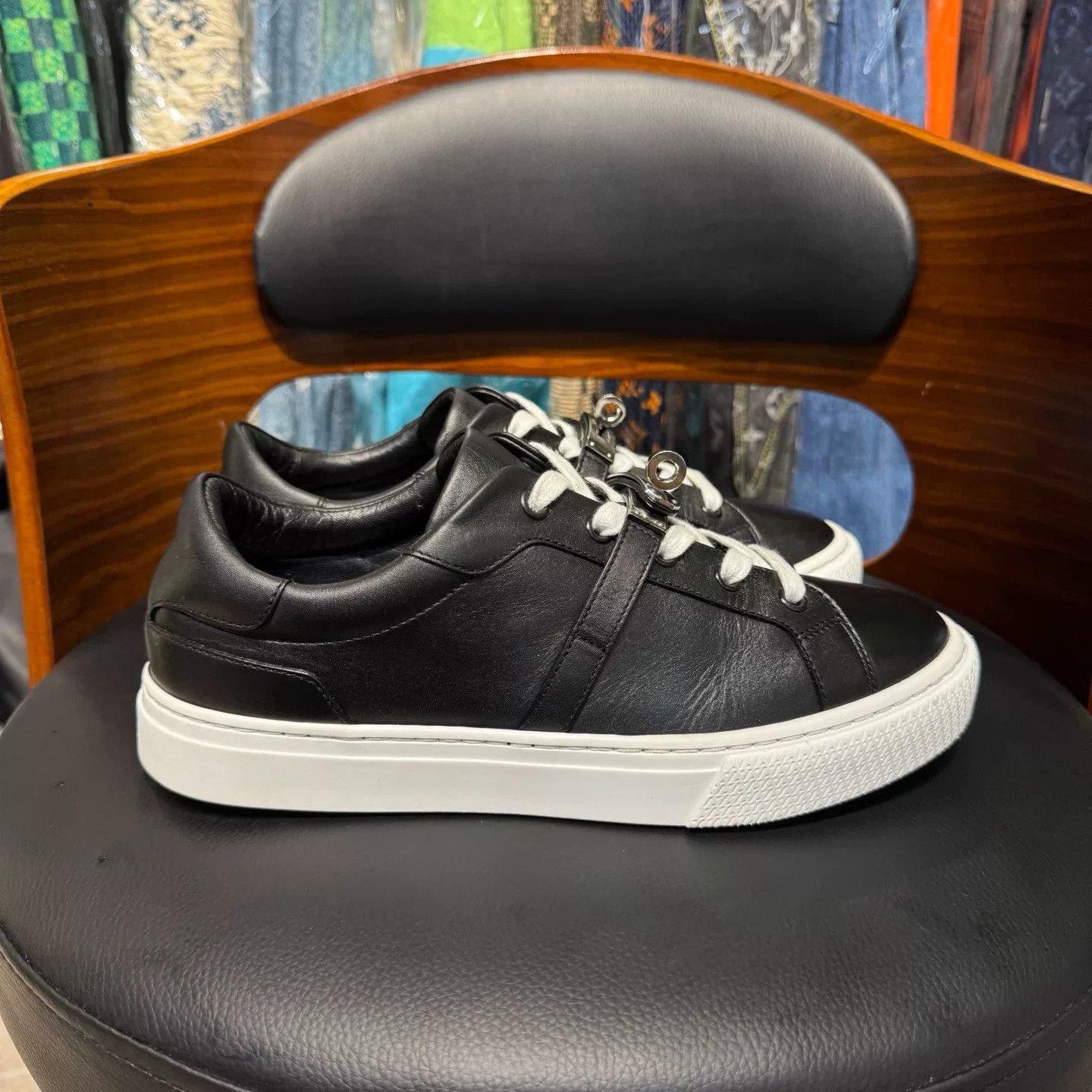 Hermes Hermes Leather Silver Lowtop Sneakers 37 Women Size US 6.5 / IT 36.5 - 4 Thumbnail