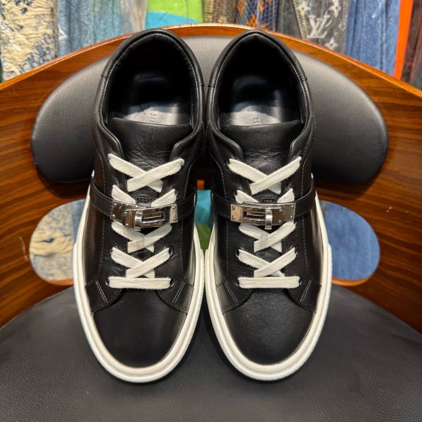 Hermes Hermes Leather Silver Lowtop Sneakers 37 Women Size US 6.5 / IT 36.5 - 7 Thumbnail